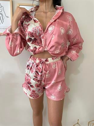 Pembe Saten Kumaş Şortlu Gömlekli Takım