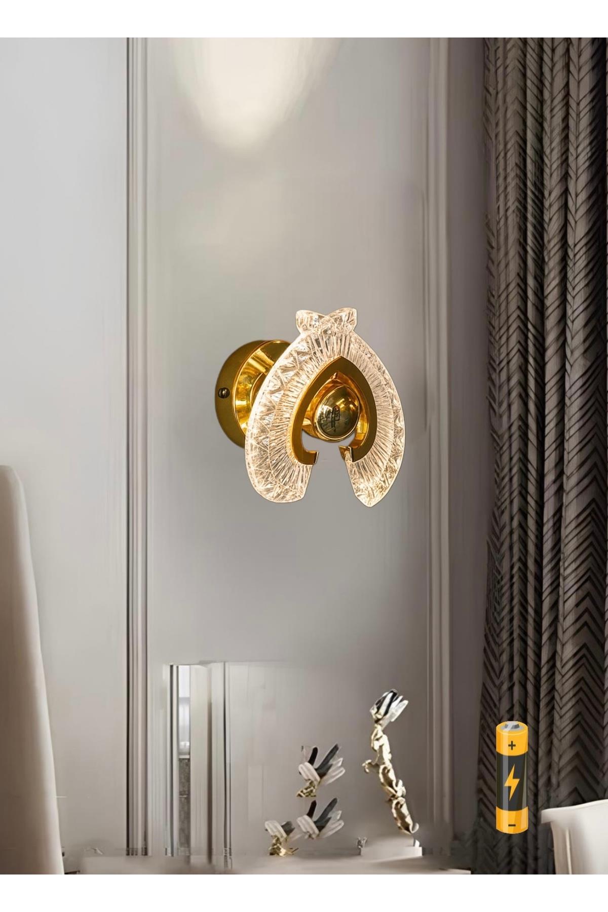 Modern Aplik Luxury Tasarım Oynar Başlıklı Kablosuz Aç Kapa Butonlu Ledli Pilli Aplik Gold Sarı