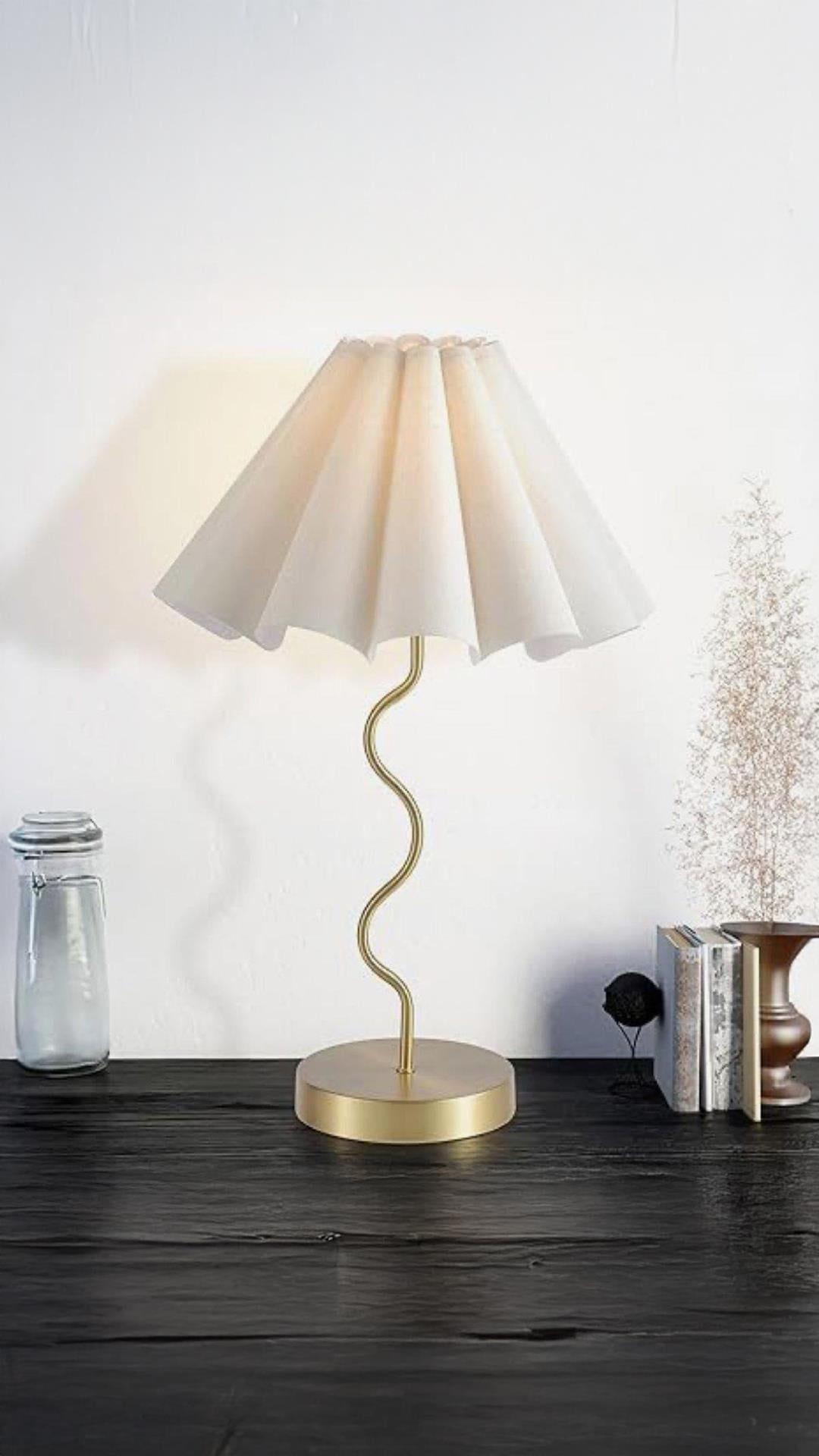 Modern Tasarım MrSmith Abajur Krem Şapka Parlak Eskitme Gold Gövde