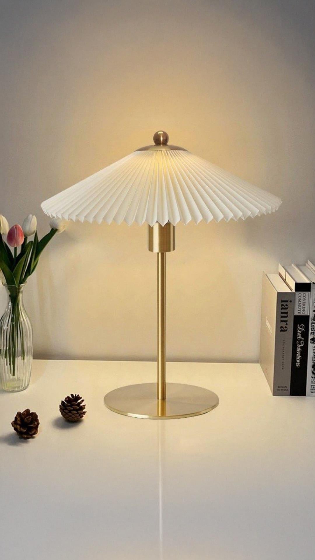 Modern Tasarım Umbrella Abajur Parlak Gold Sarı Kaplamalı Krem Abajur