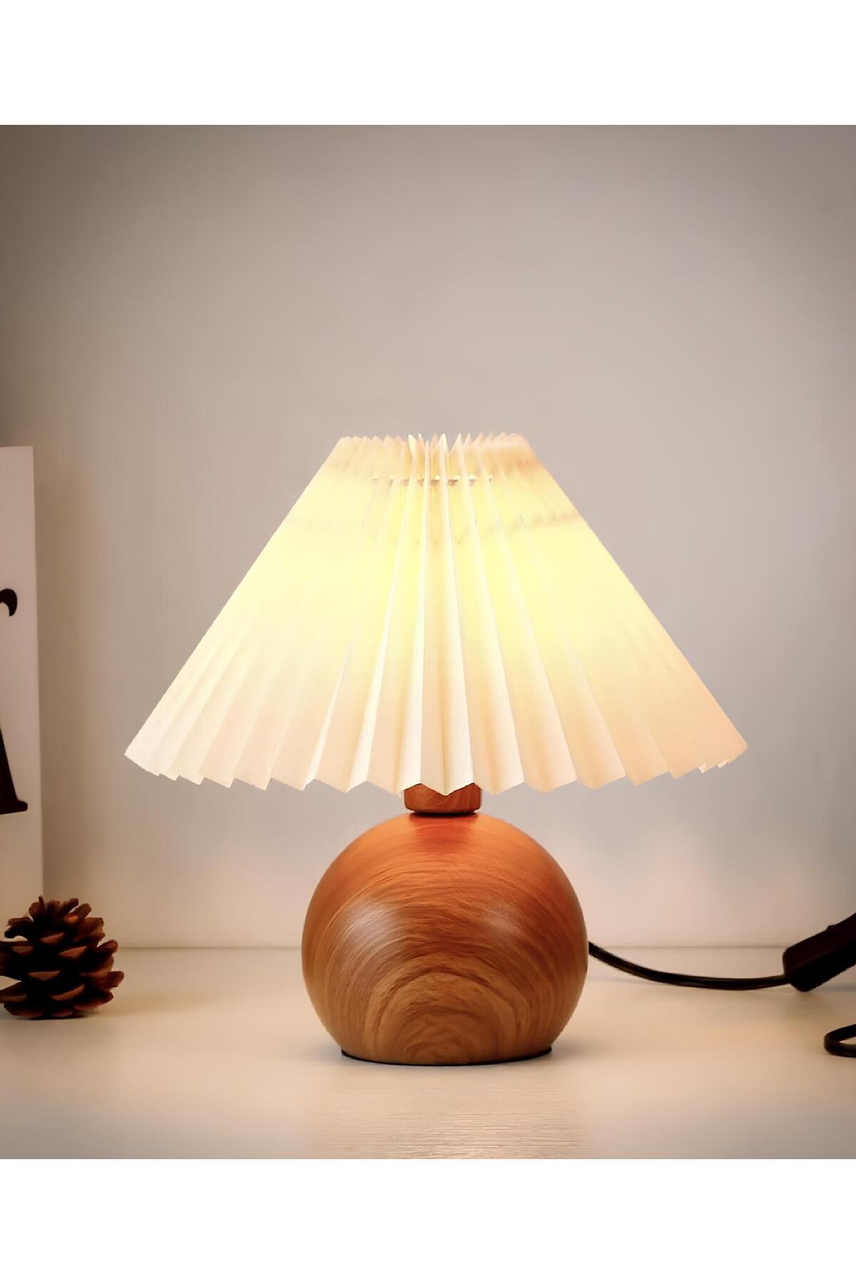 Modern Umbrella Trend Abajur Koyu Ahşap Detaylı Pileli Krem Şapka Masa Lambası