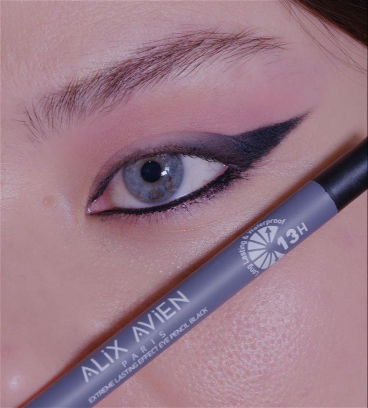 Suya Dayanıklı Siyah Göz Kalemi - 13 Saat Kalıcı Etki - Extreme Lasting  Effect Eye Pencil - Alix Avien