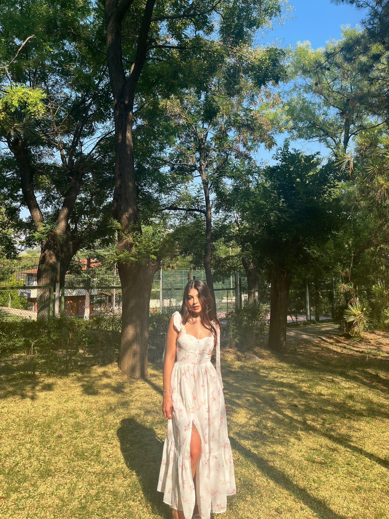 Celeste Çiçek Desen Yırtmaçlı Uzun Şifon Elbise