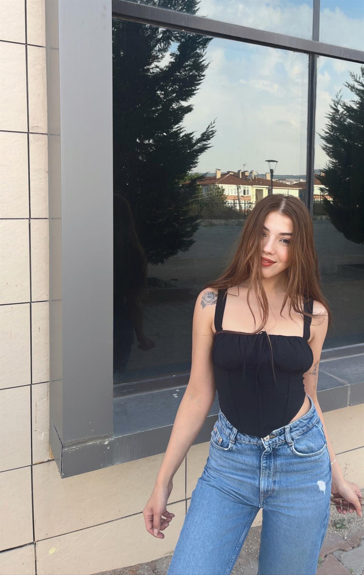 Kate Sırt Detay Balenli Korse Top Siyah