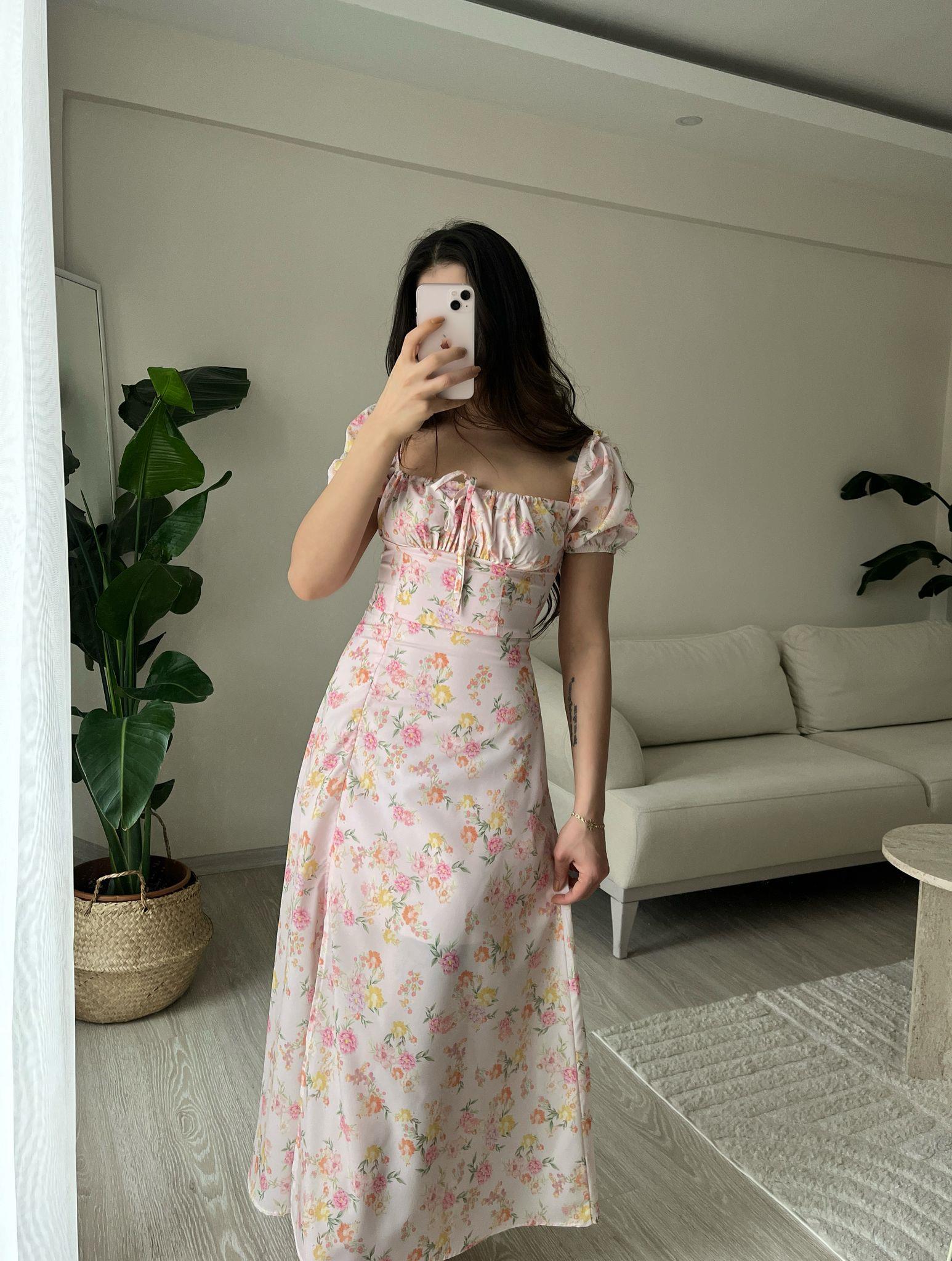 Lavinia Çiçek Desen Yırtmaçlı Midi Pembe Elbise
