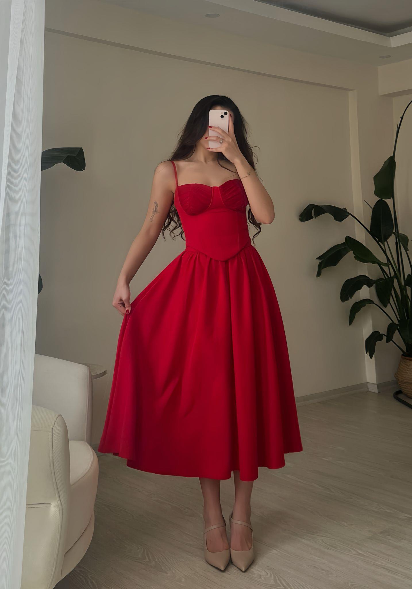 Rosalie Büstiyer Etek İkili Takım Kırmızı