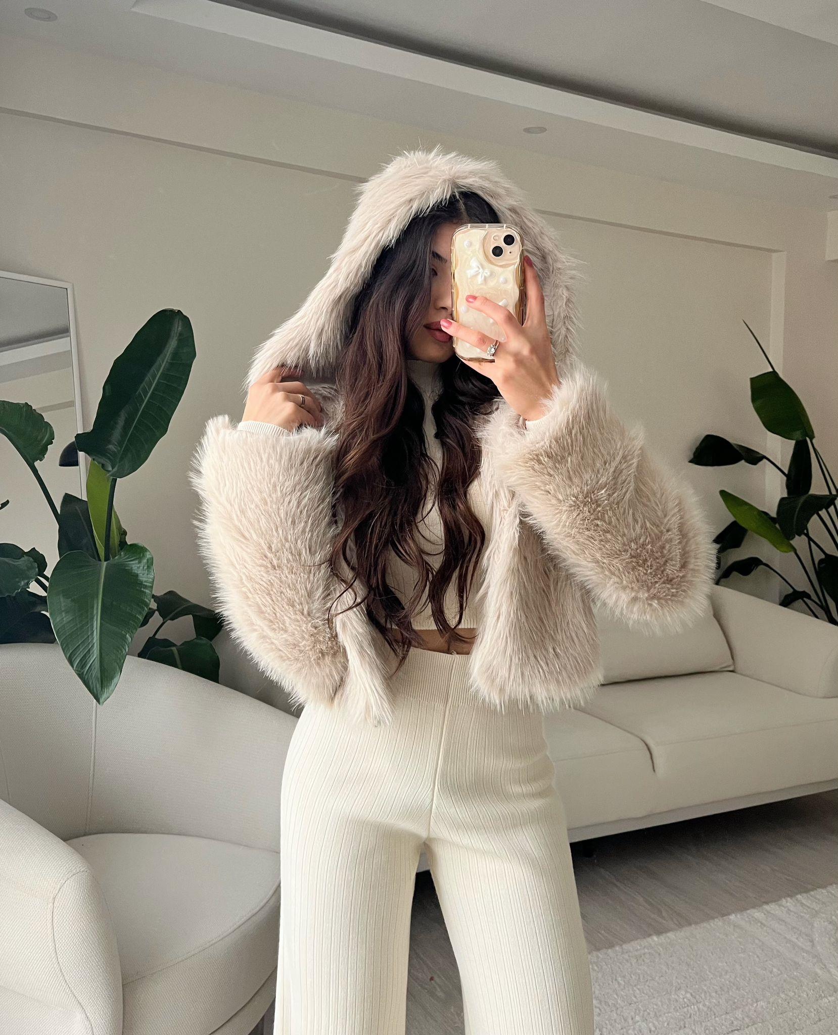 Bonnie Kapüşonlu Krem Crop Kürk
