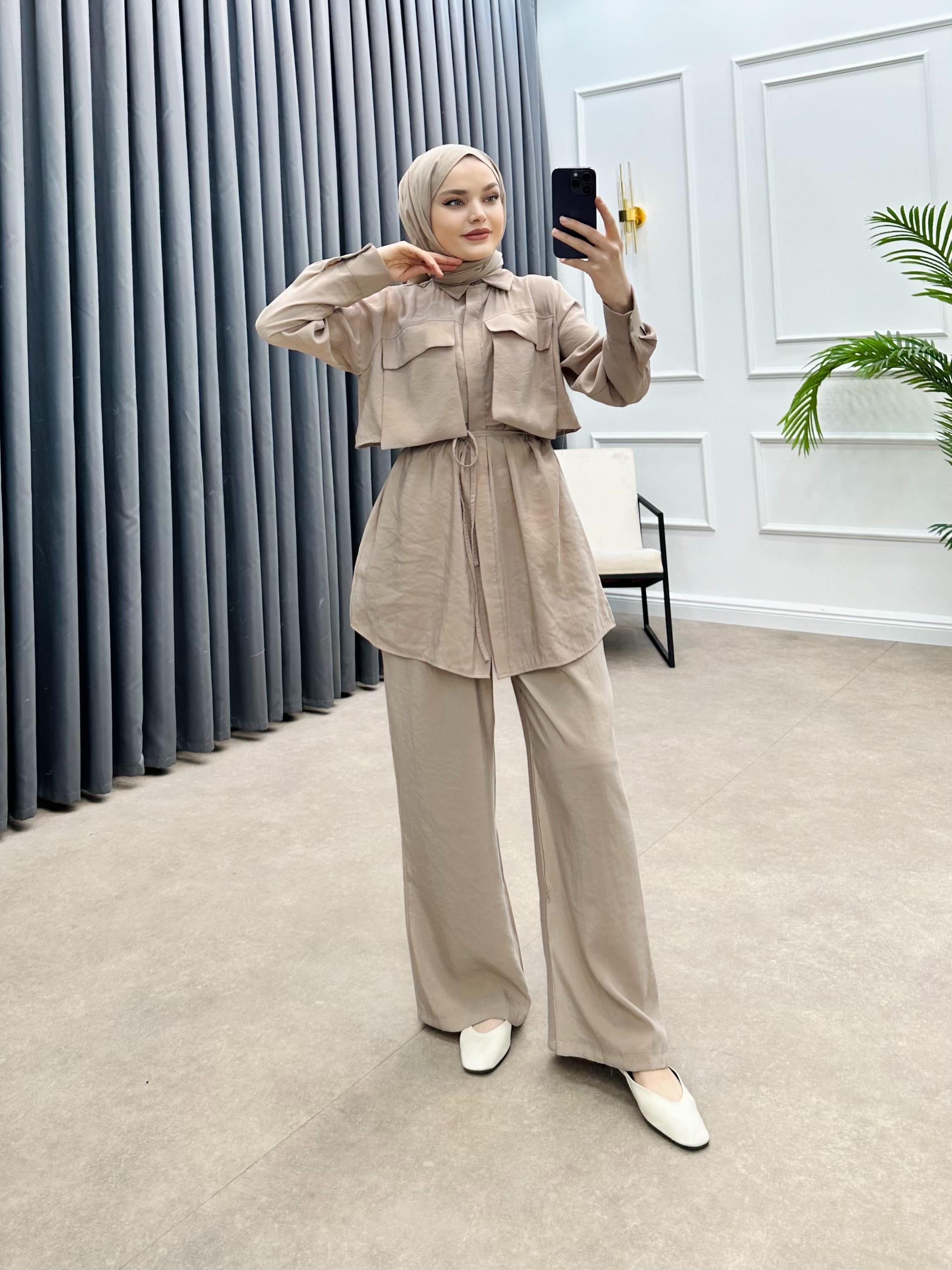 AFRA PANTOLONLU TAKIM BEJ