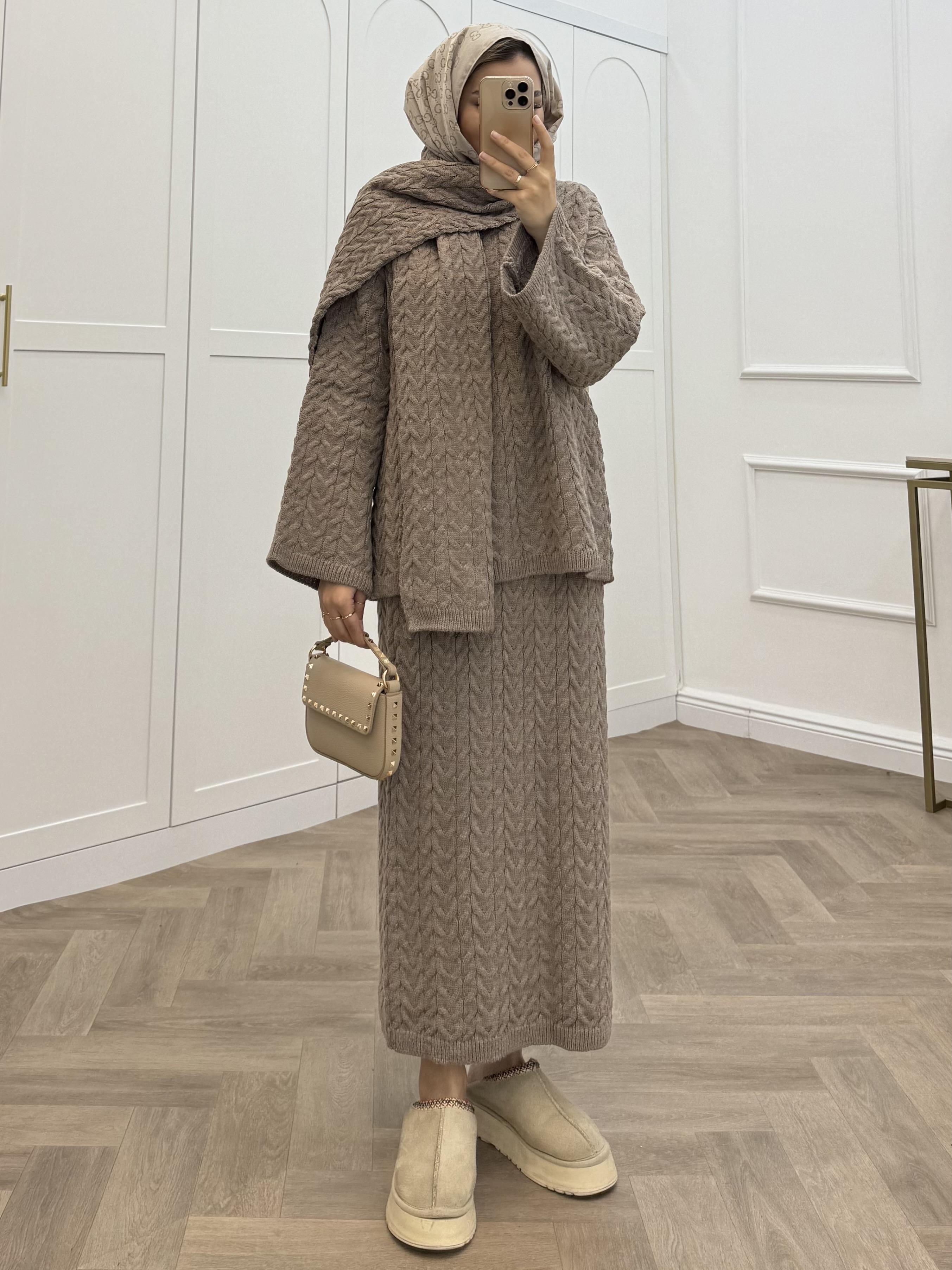 ATKI DETAYLI  ETEKLİ TRİKO TAKIM VİZON