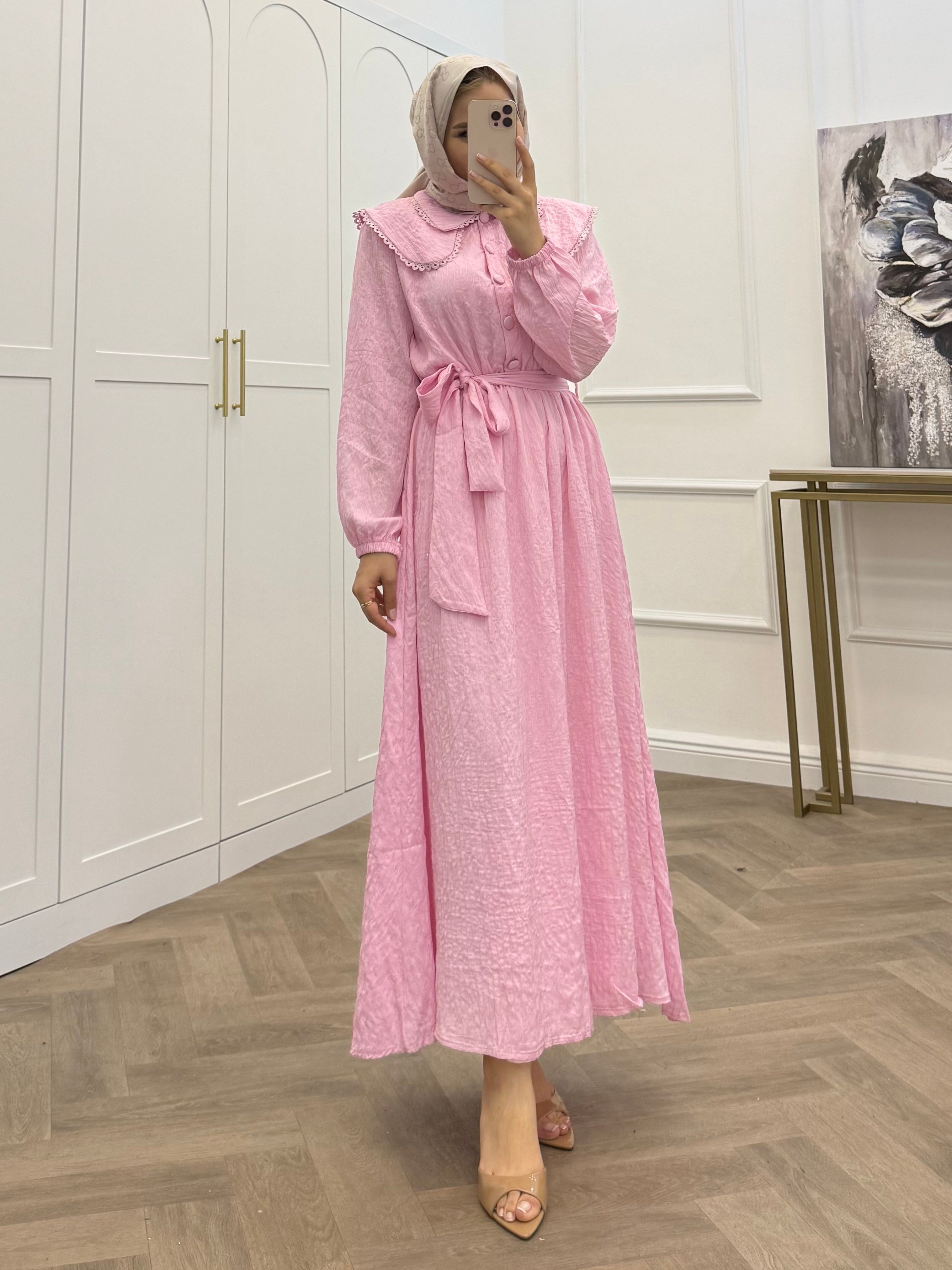 BEBE YAKA PAYET DETAY ELBİSE PEMBE