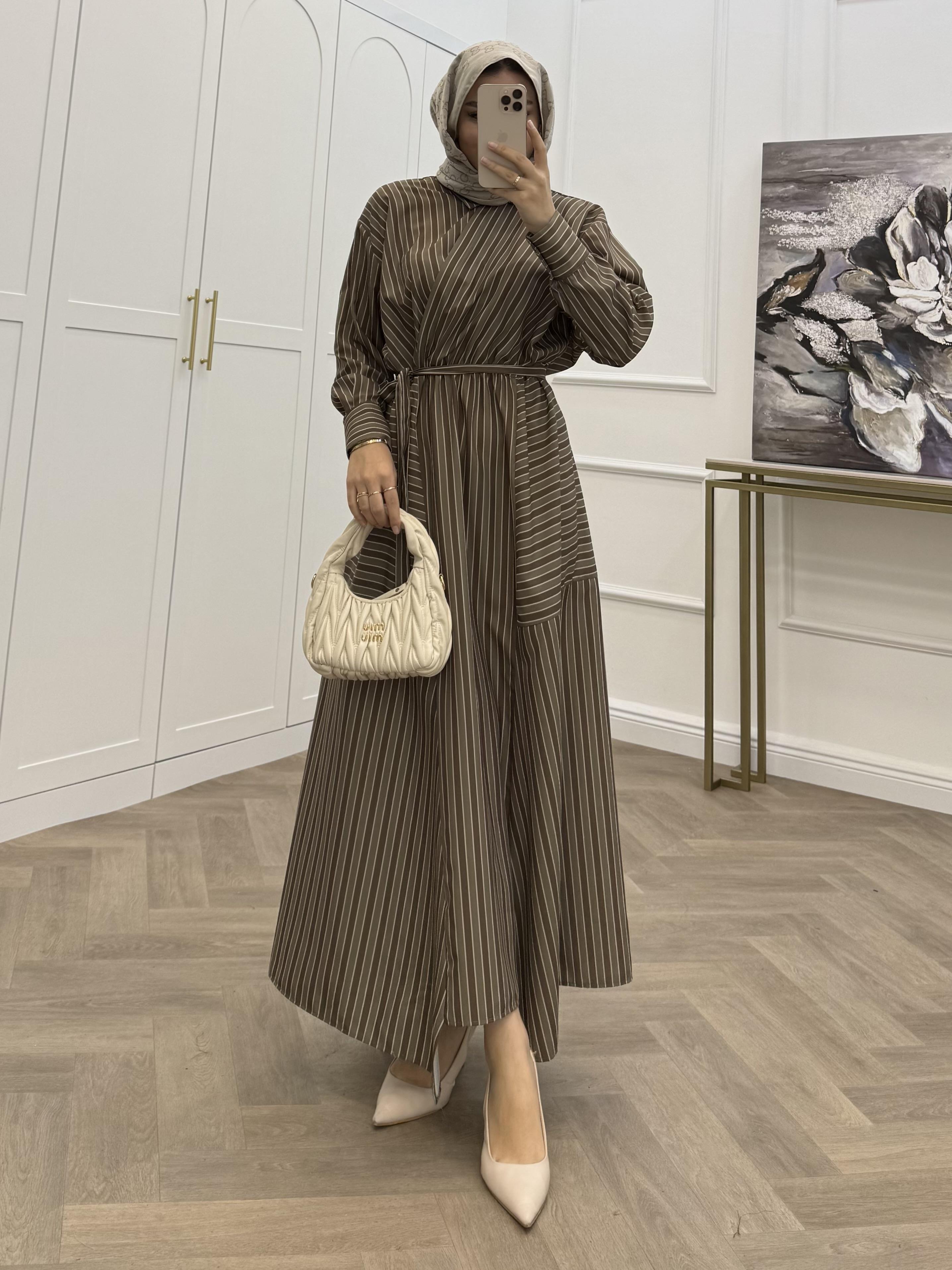 BELİ LASTİKLİ ÇİZGİLİ ELBİSE ÇAĞLA 