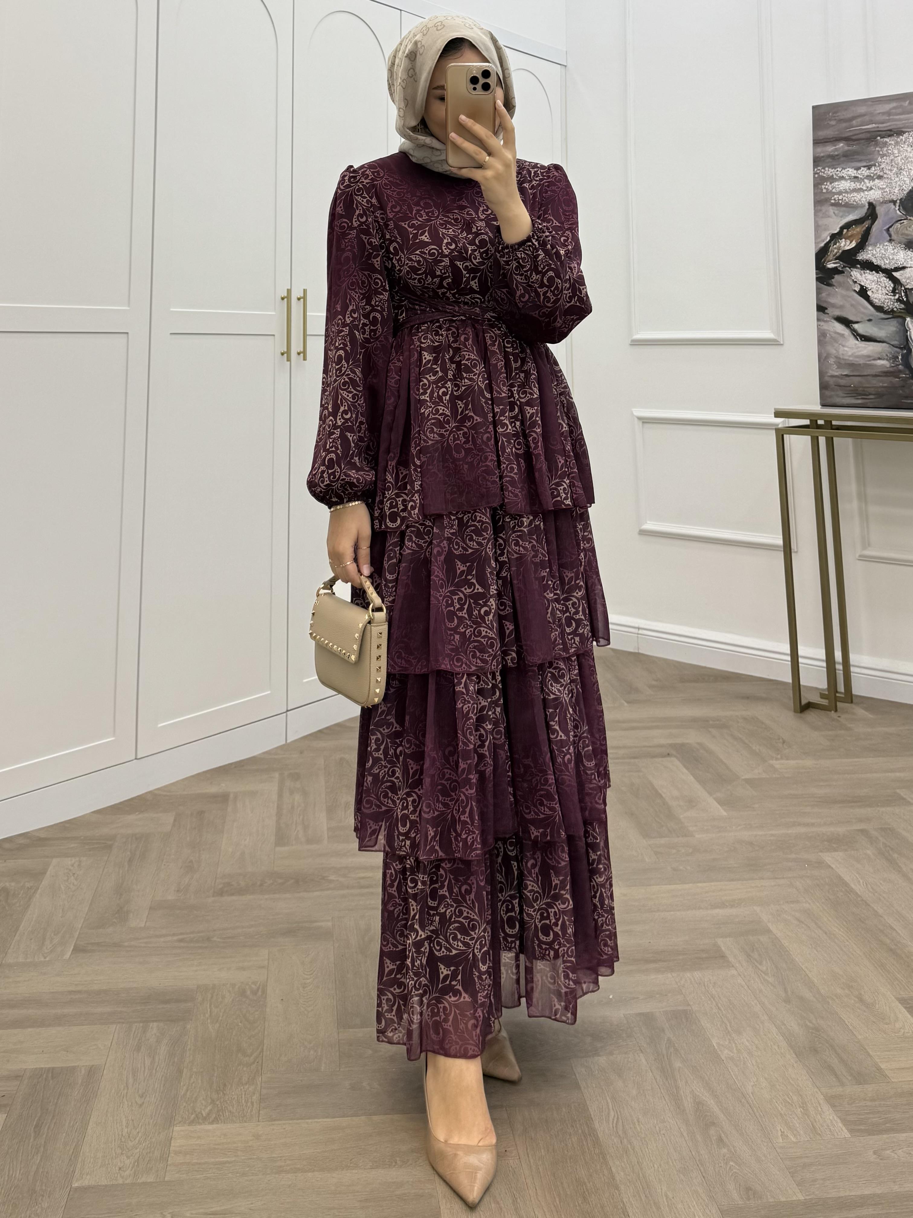 ÇAPRAZ DETAYLI KATLI ŞİFON ELBİSE BORDO