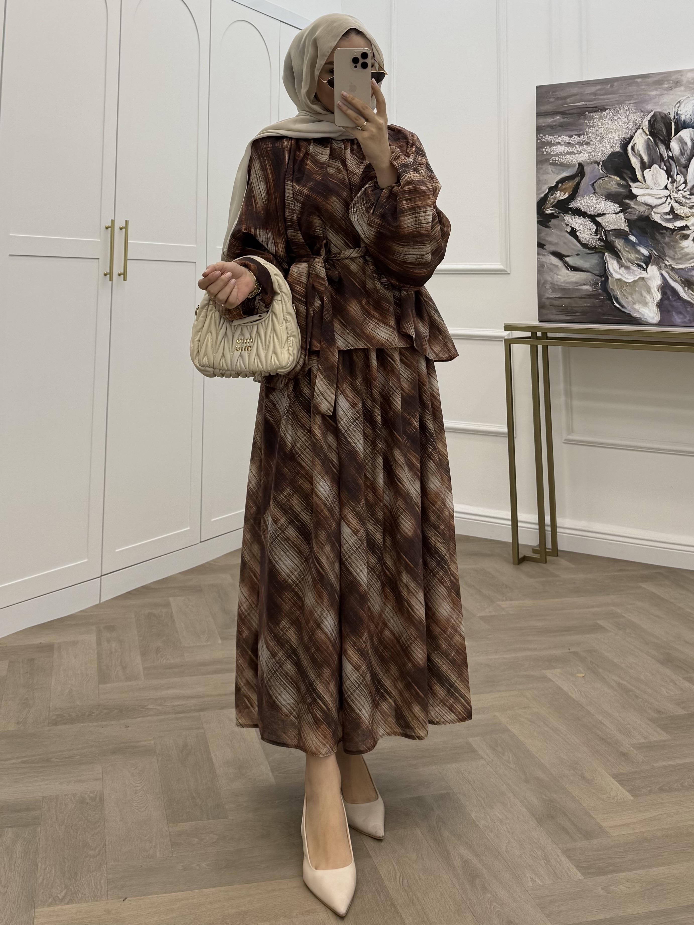 DESENLİ ŞİFON ETEKLİ TAKIM KİREMİT