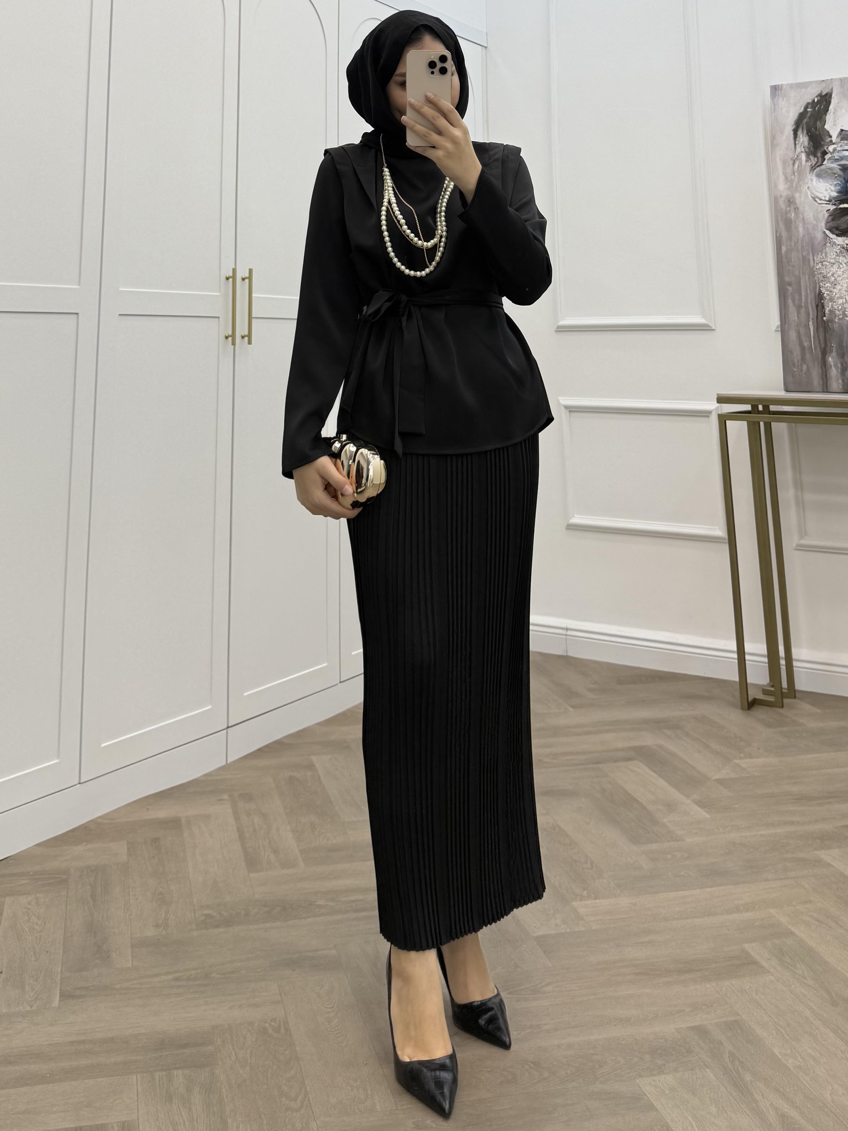 İNCİ KOLYELİ PİLİSELİ TAKIM SİYAH