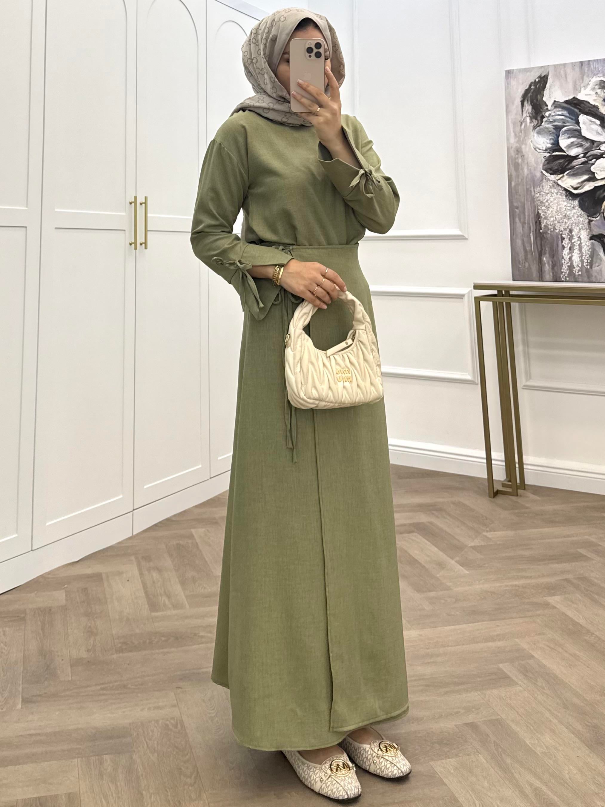 İP BAĞLAMALI BASİC ETEKLİ TAKIM HAKİ