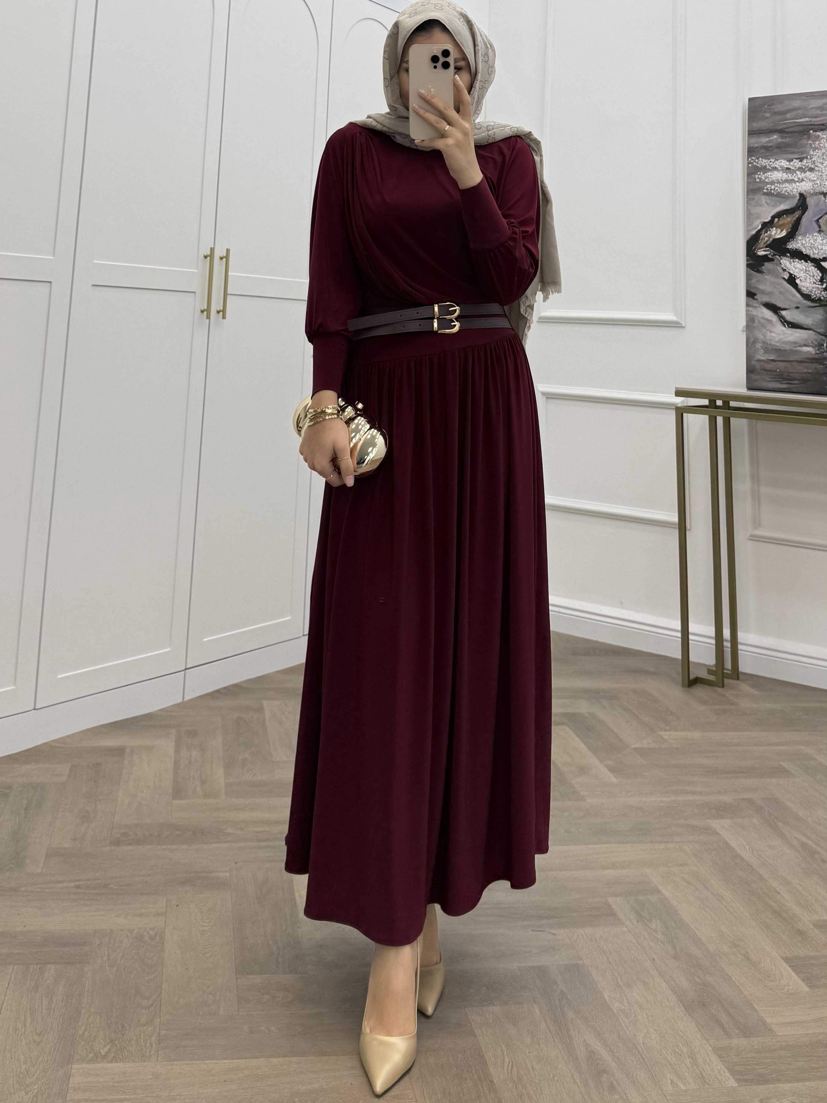 KENDİNDEN KEMERLİ SANDY ELBİSE BORDO