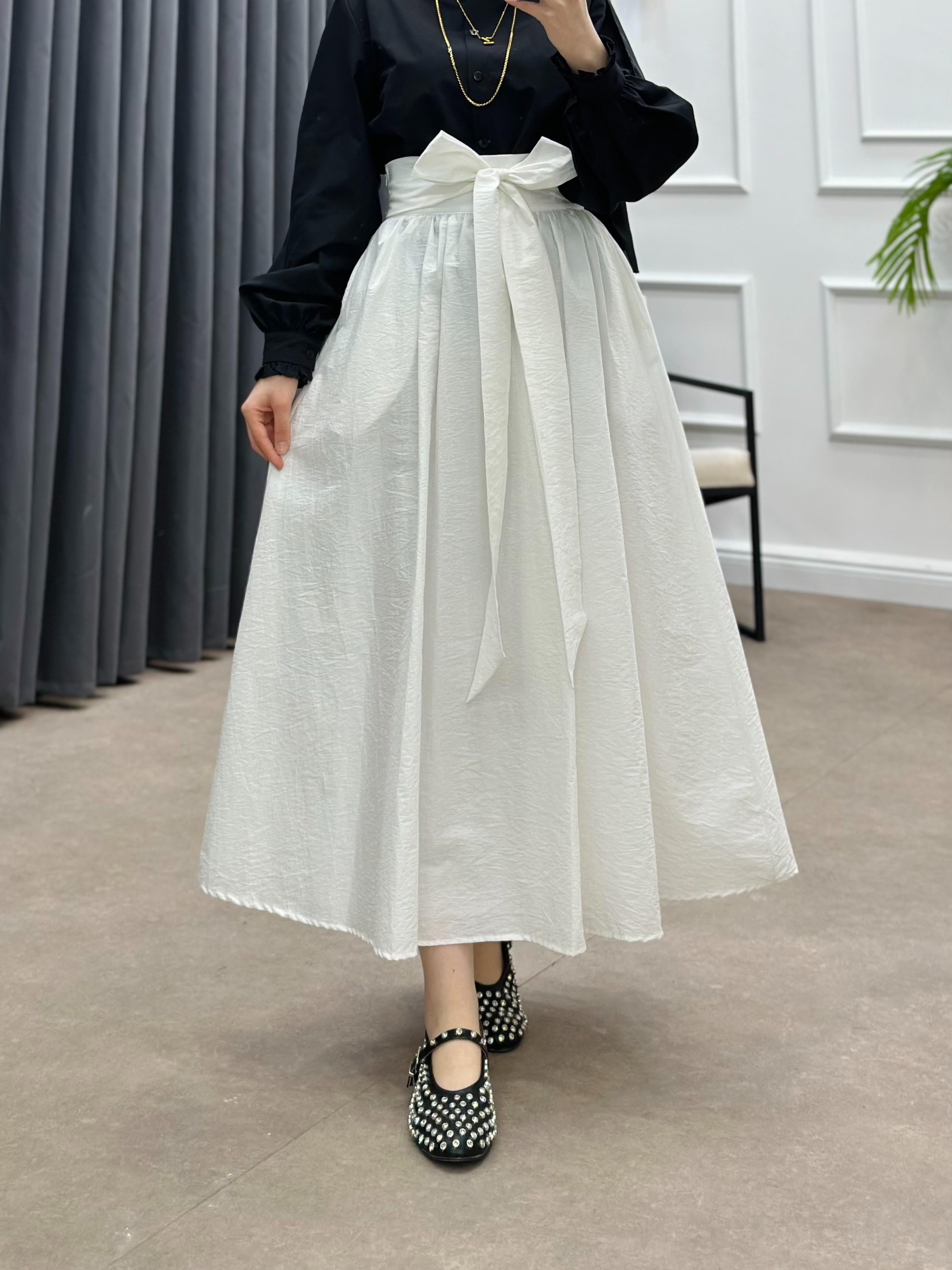 KURDELE DETAYLI PARAŞÜT ETEK  EKRU