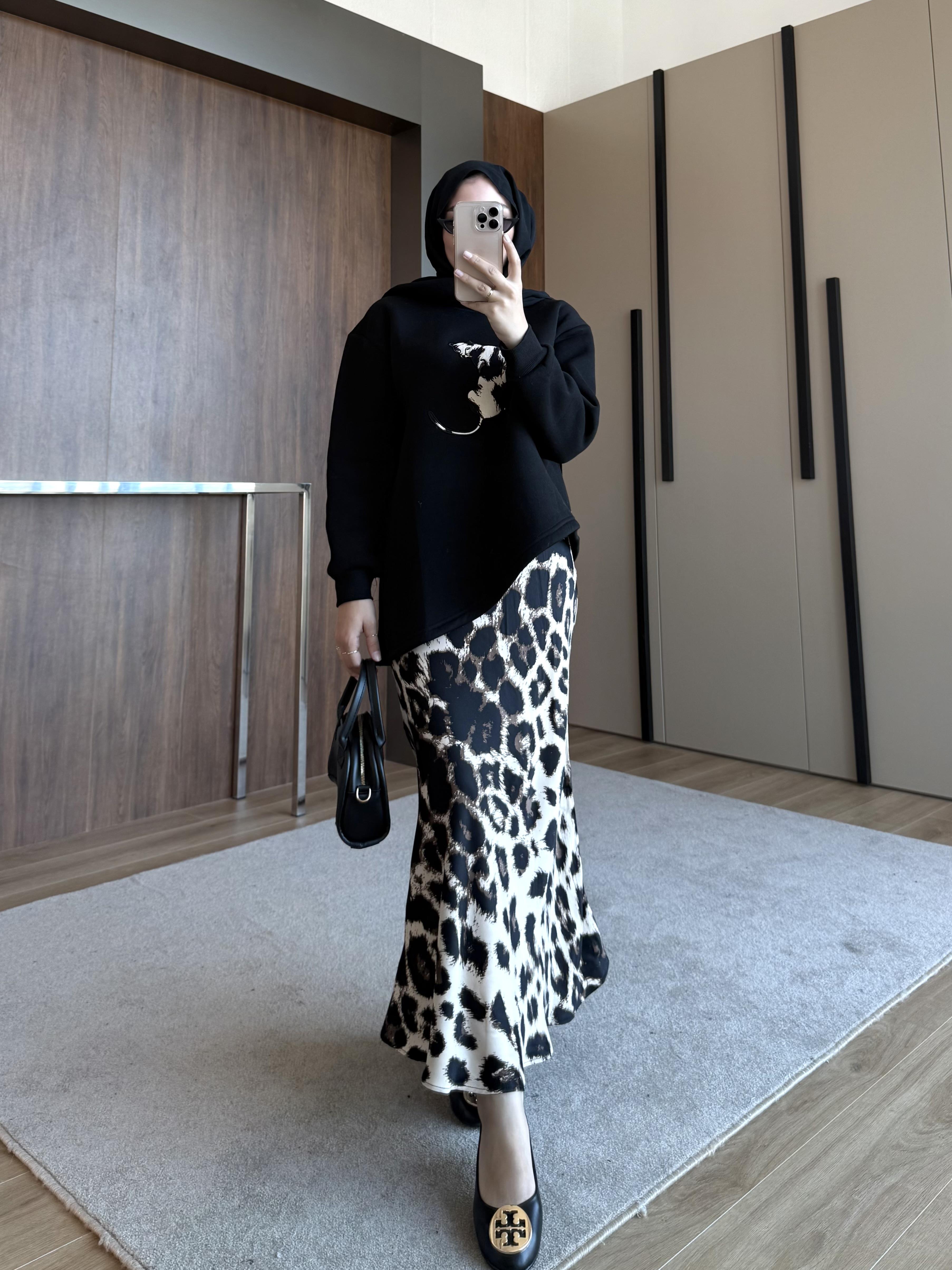 LEOPAR DESENLİ ETEKLİ TAKIM SİYAH