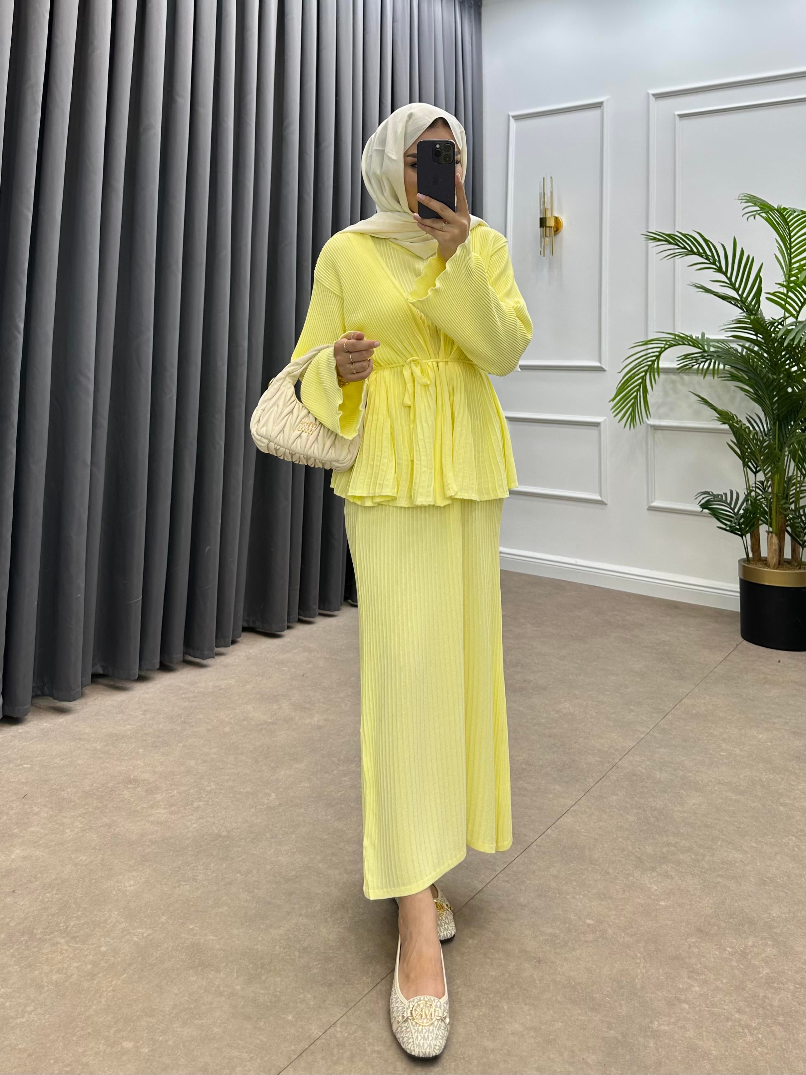 MEDUSA JİLELİ TRİKO ELBİSE SARI