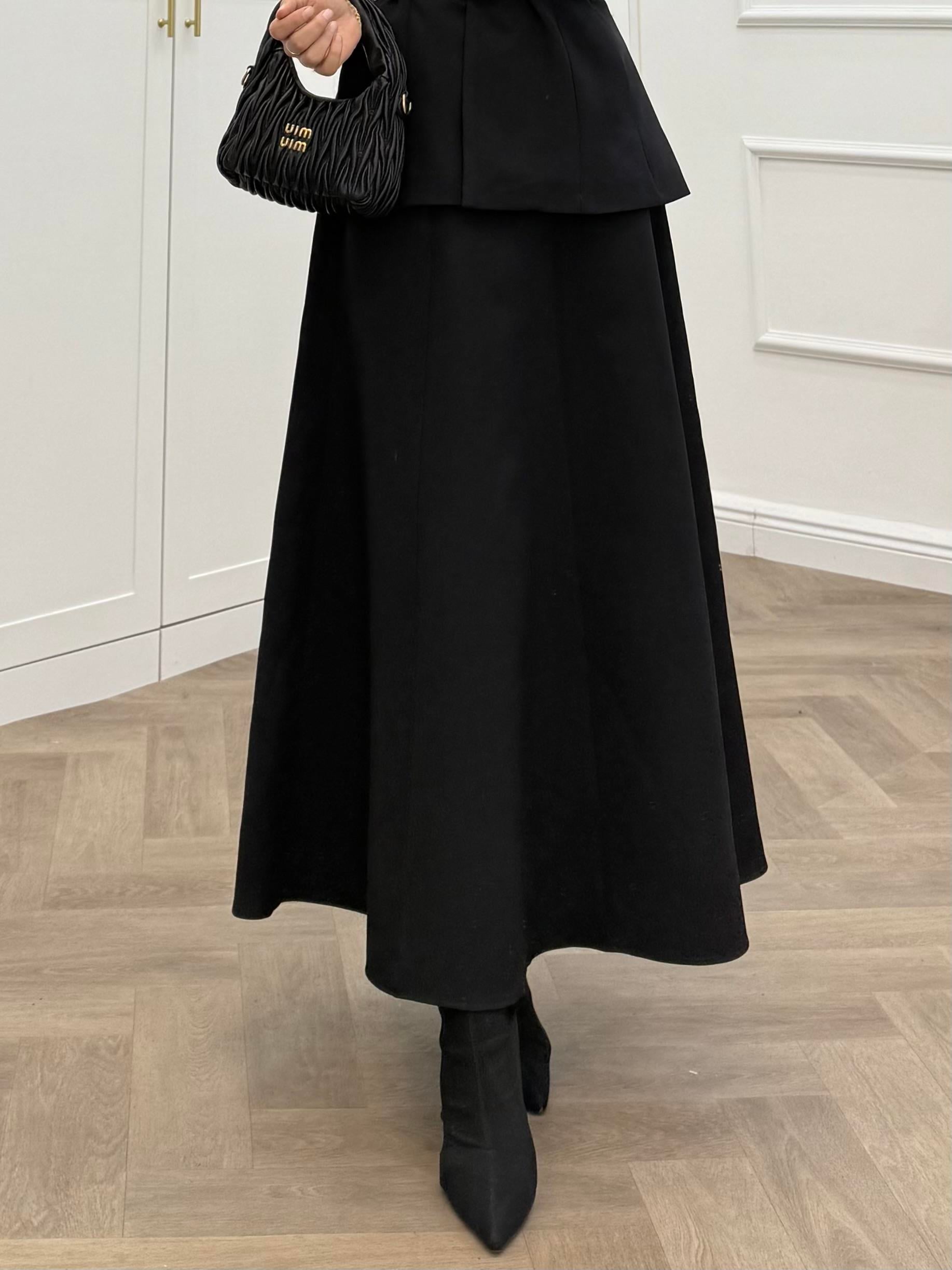 PARÇALI EVAZE ETEK SİYAH