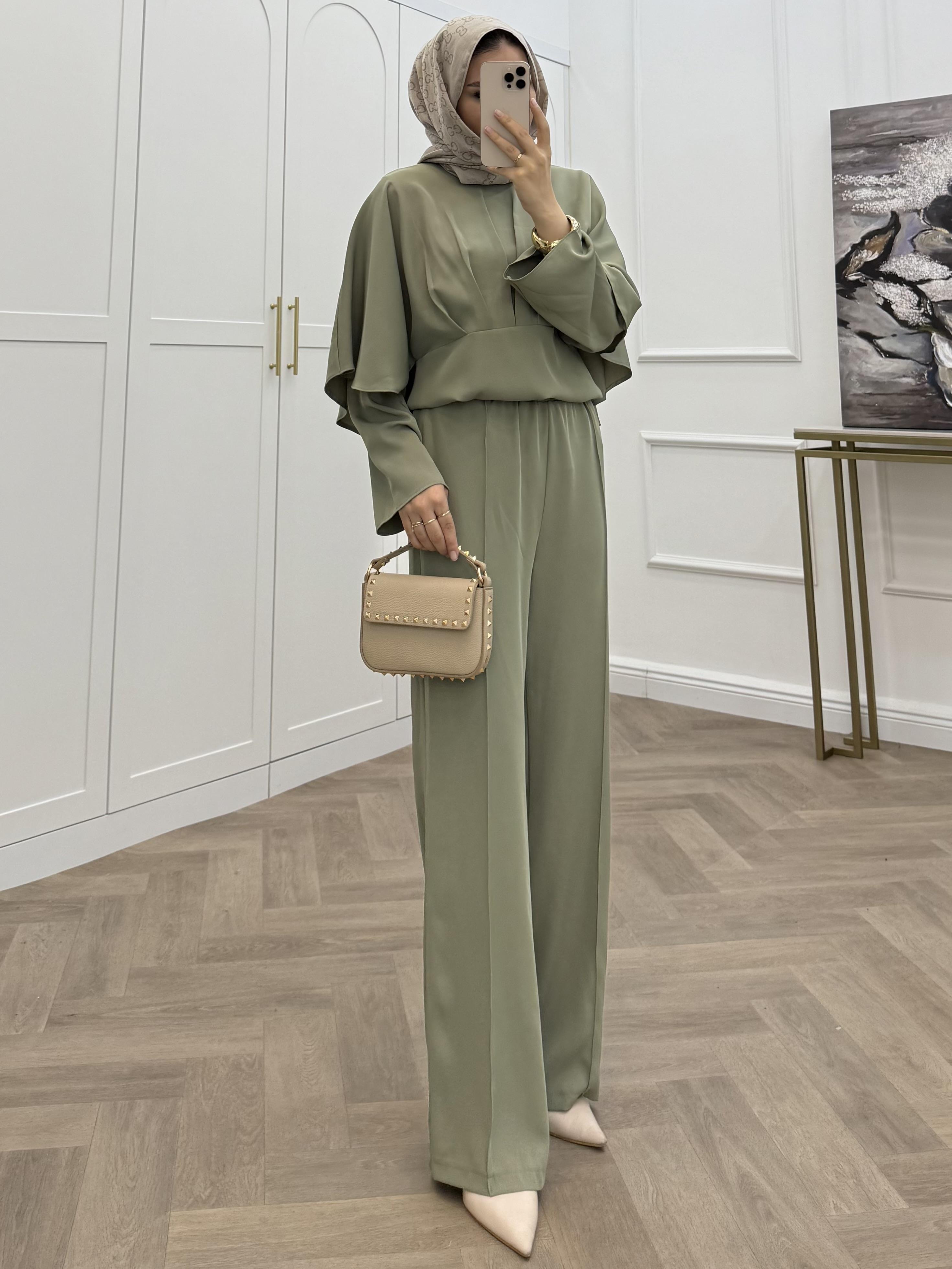 PELERİNLİ PANTOLONLU TAKIM MİNT