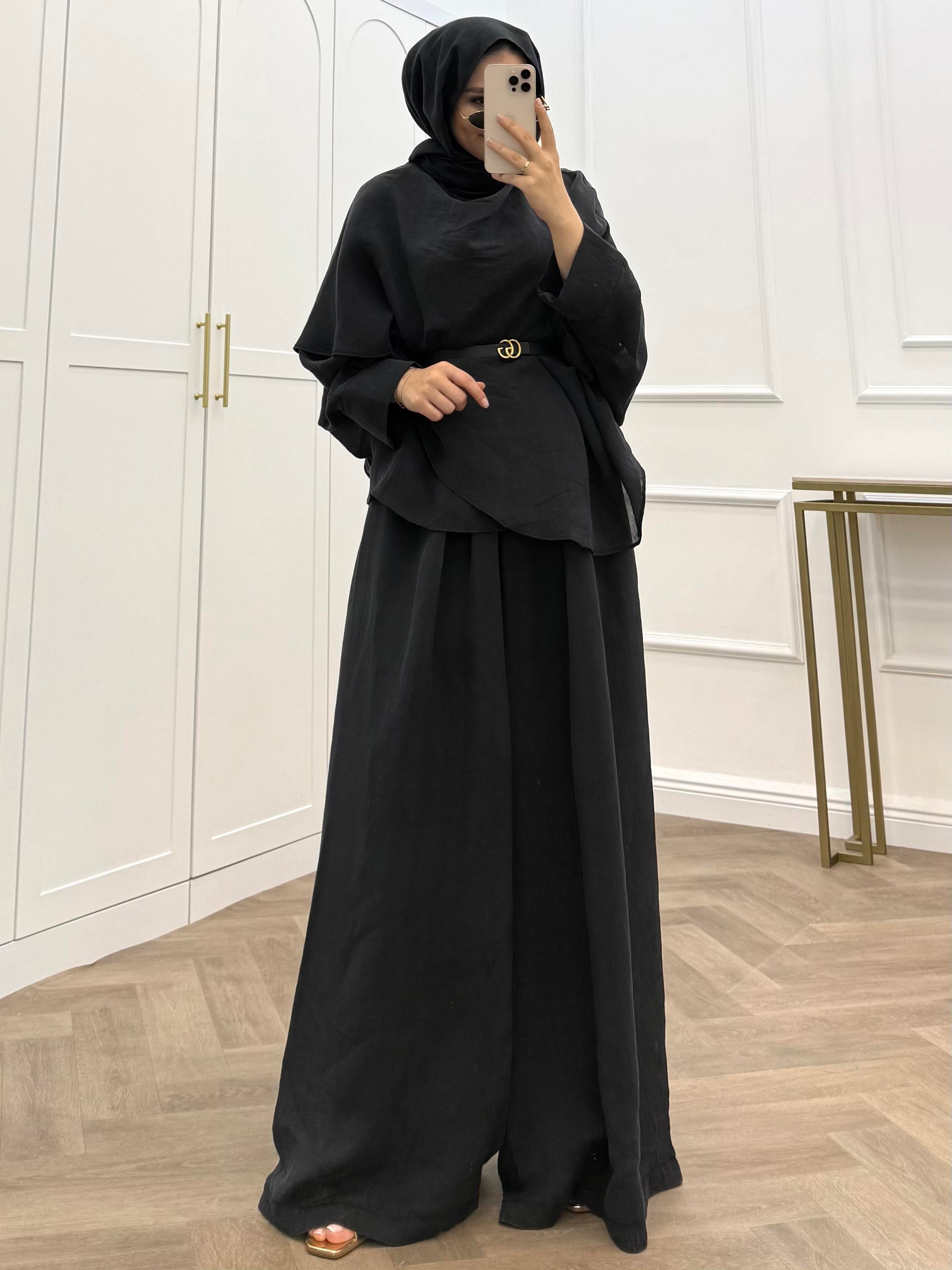 SATANA ŞİFON PELERİNLİ TAKIM SİYAH