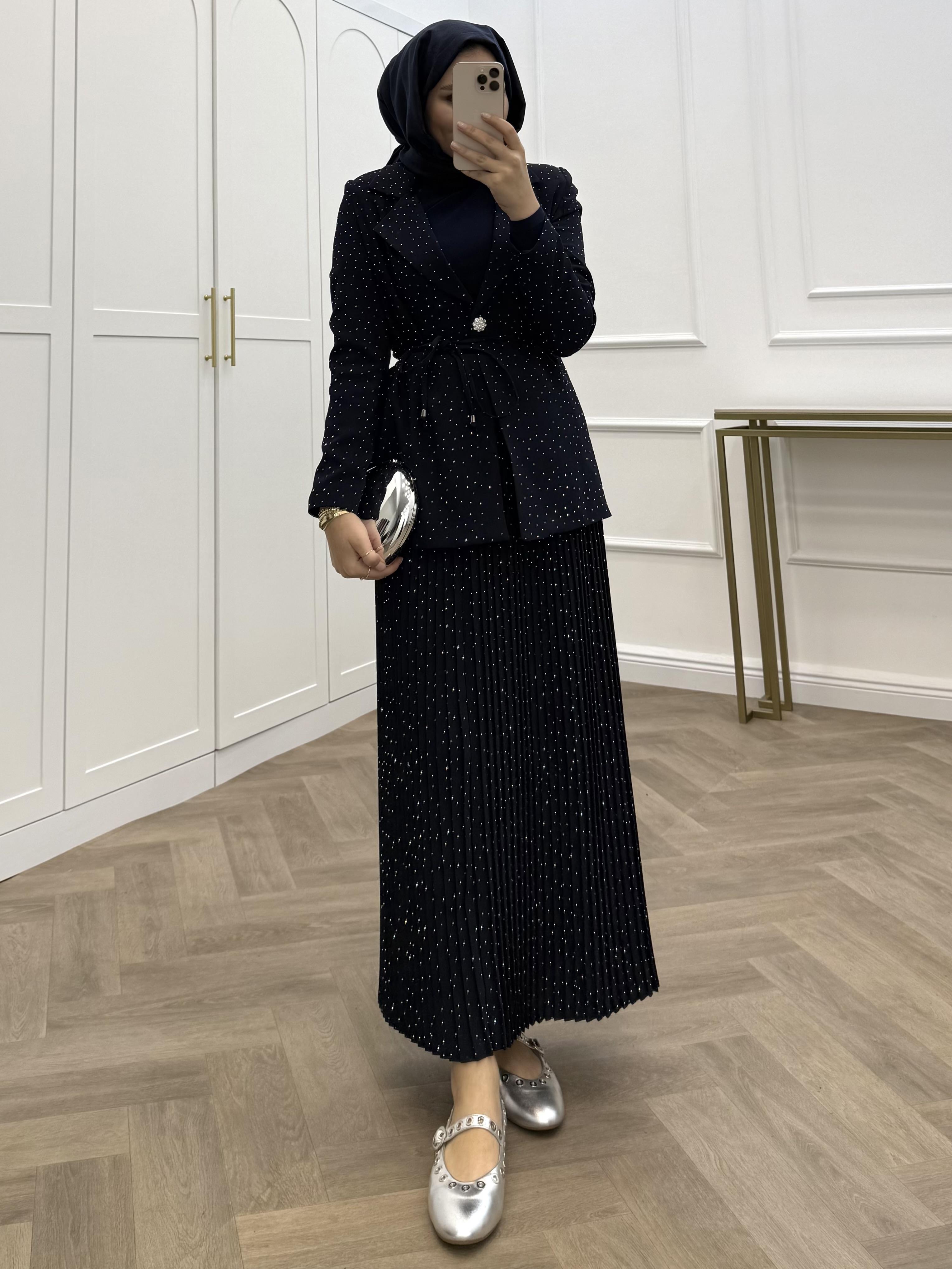 TAŞLI BLAZER CEKETLİ ETEKLİ TAKIM LACİVERT