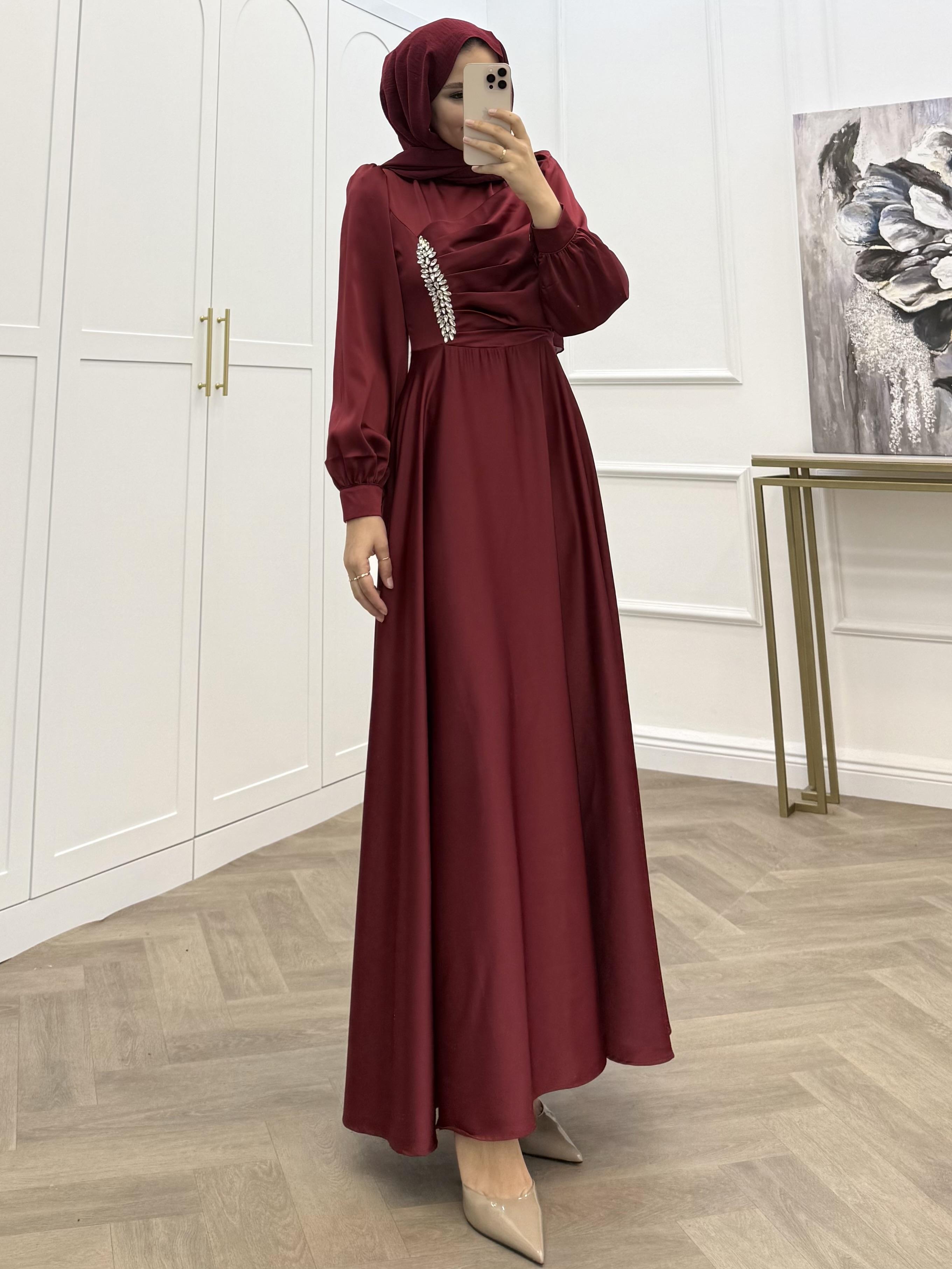TAŞLI SATEN ELBİSE BORDO
