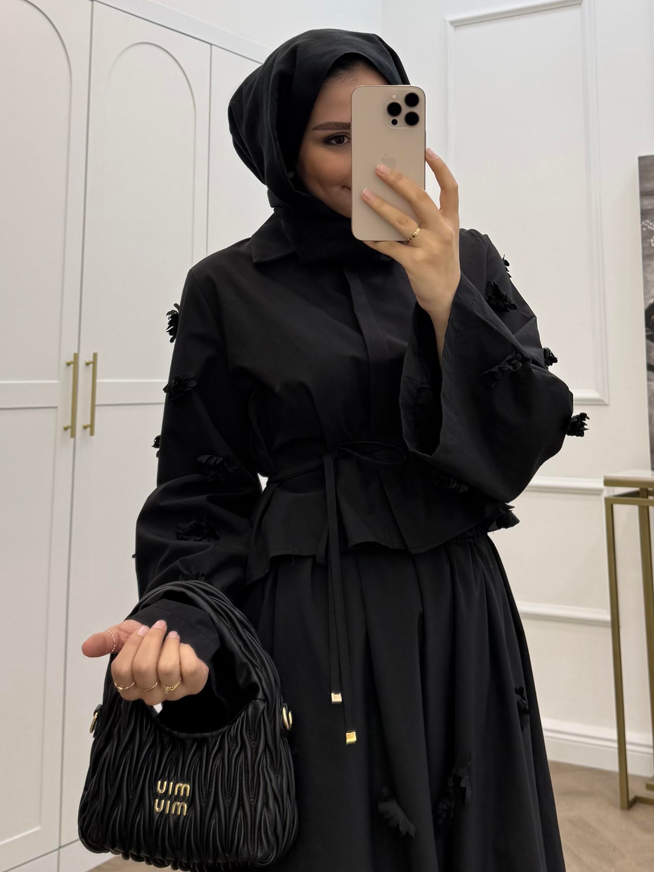 ALVİRA ÇİÇEKLİ ETEKLİ TAKIM SİYAH