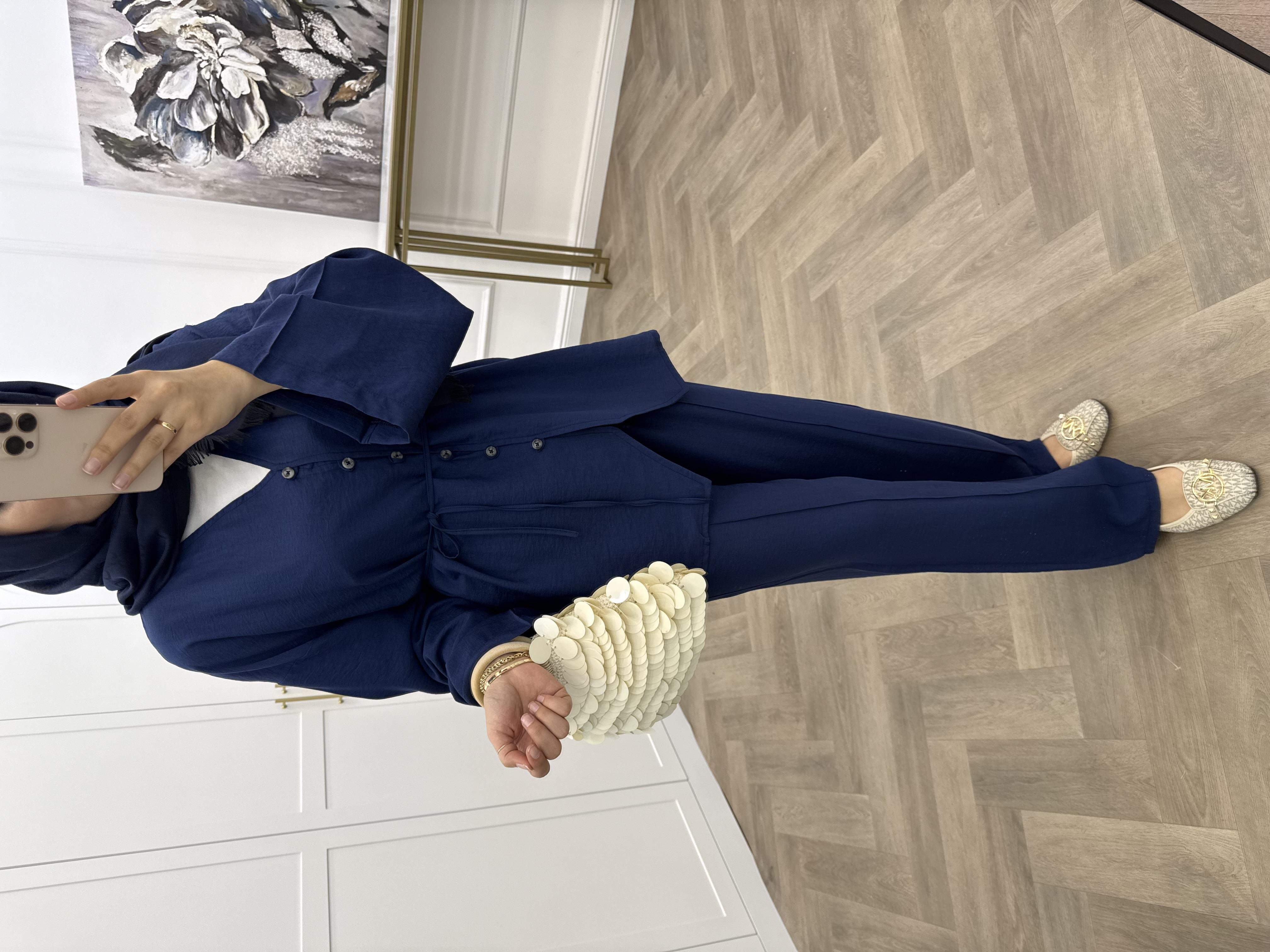 BAĞCIKLI ÖNDEN DÜĞMELİ PANTOLONLU TAKIM  LACİVERT