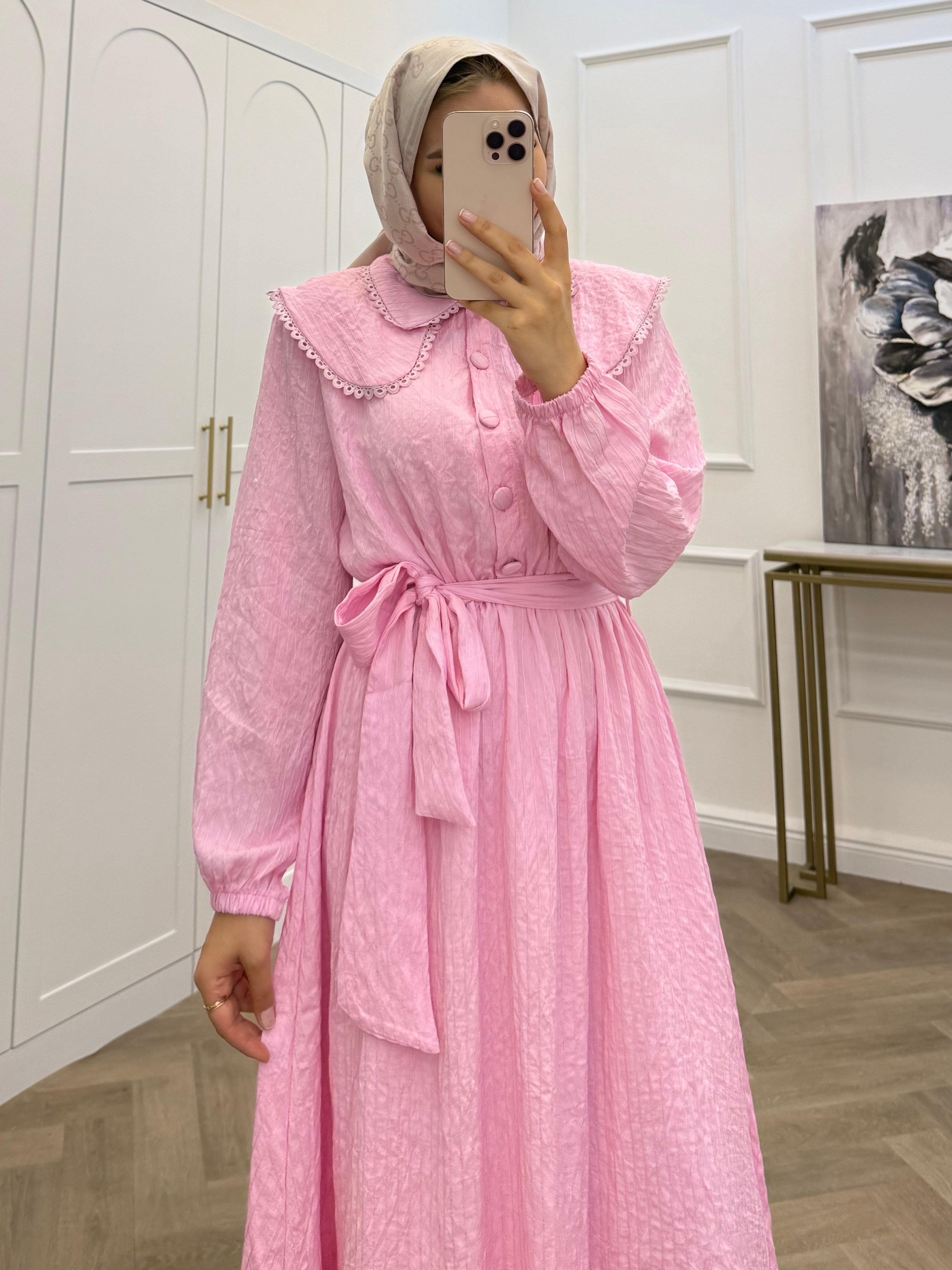 BEBE YAKA PAYET DETAY ELBİSE PEMBE