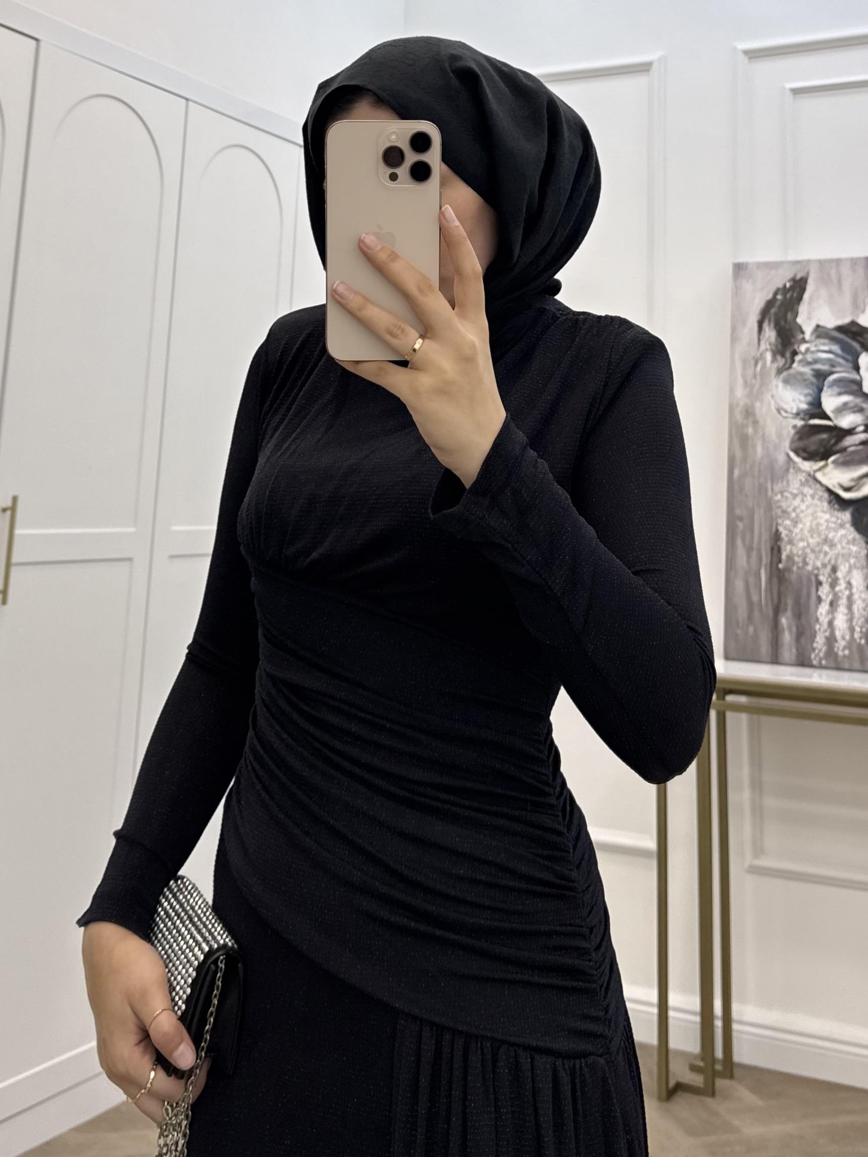 BELDEN BÜZGÜLÜ SİMLİ ELBİSE SİYAH