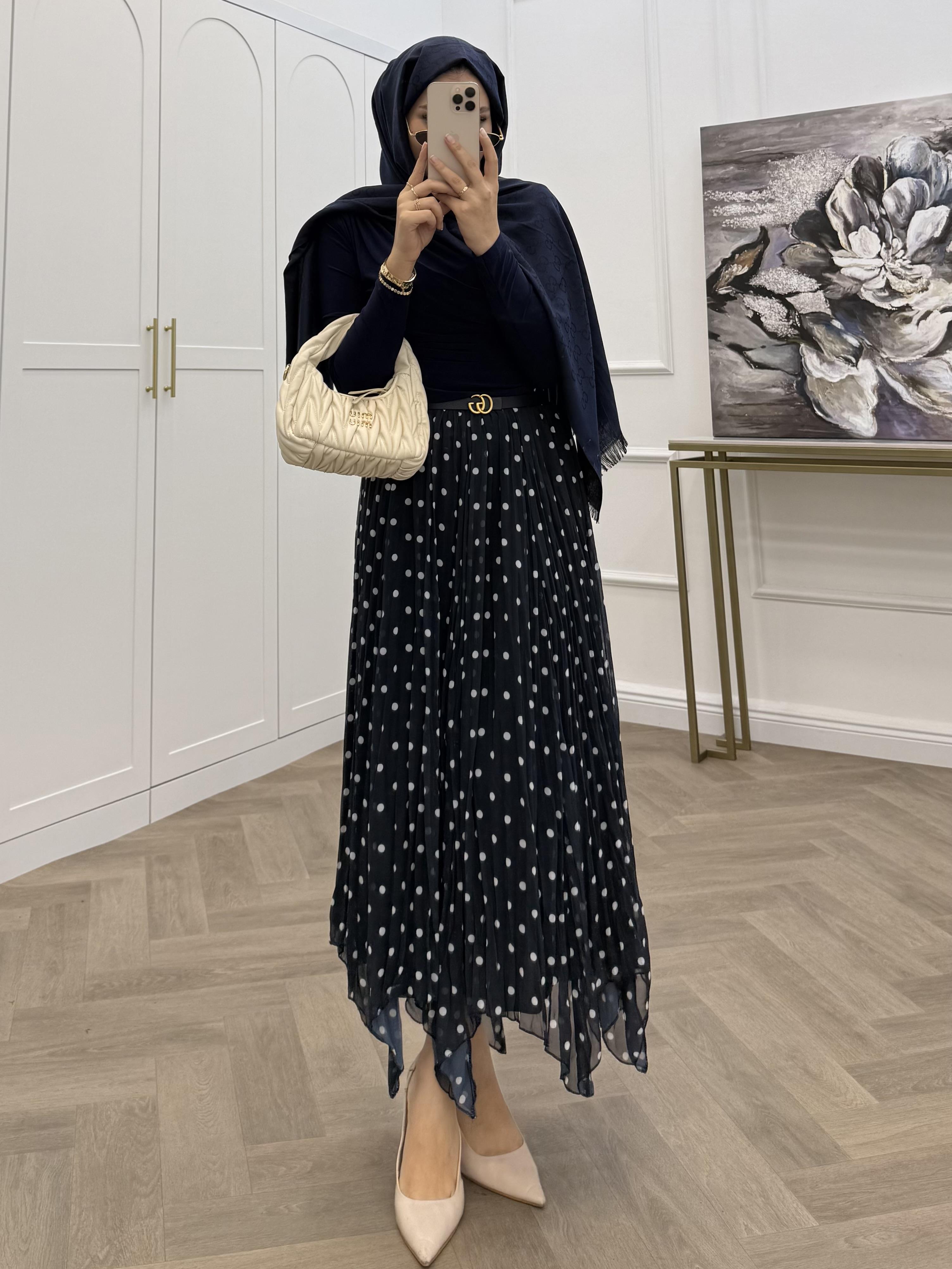 BENEKLİ ŞİFON KRAŞ ETEK LACİVERT 