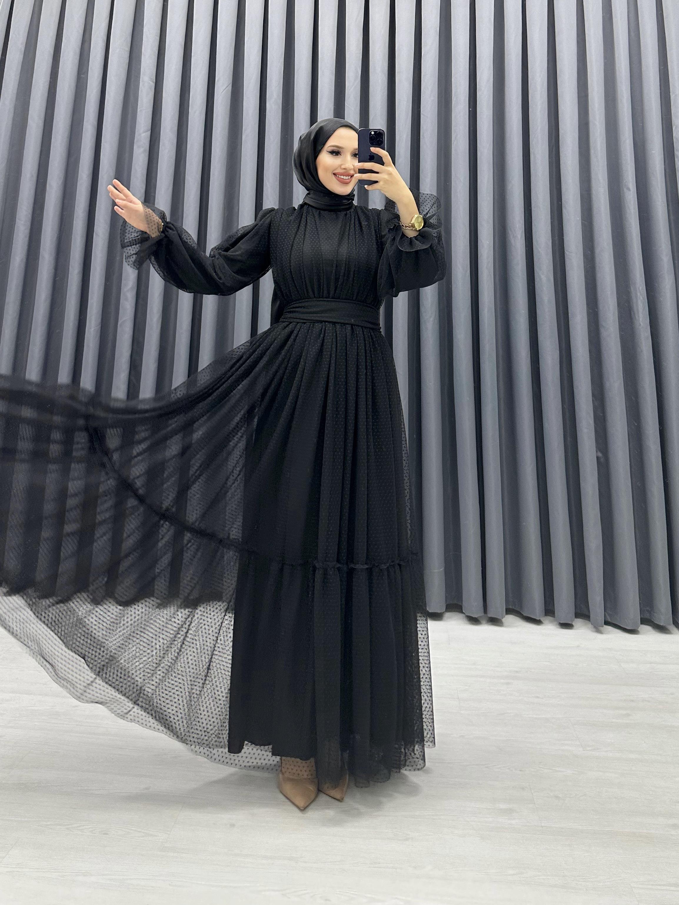 BENEKLİ TÜL ELBİSE SİYAH