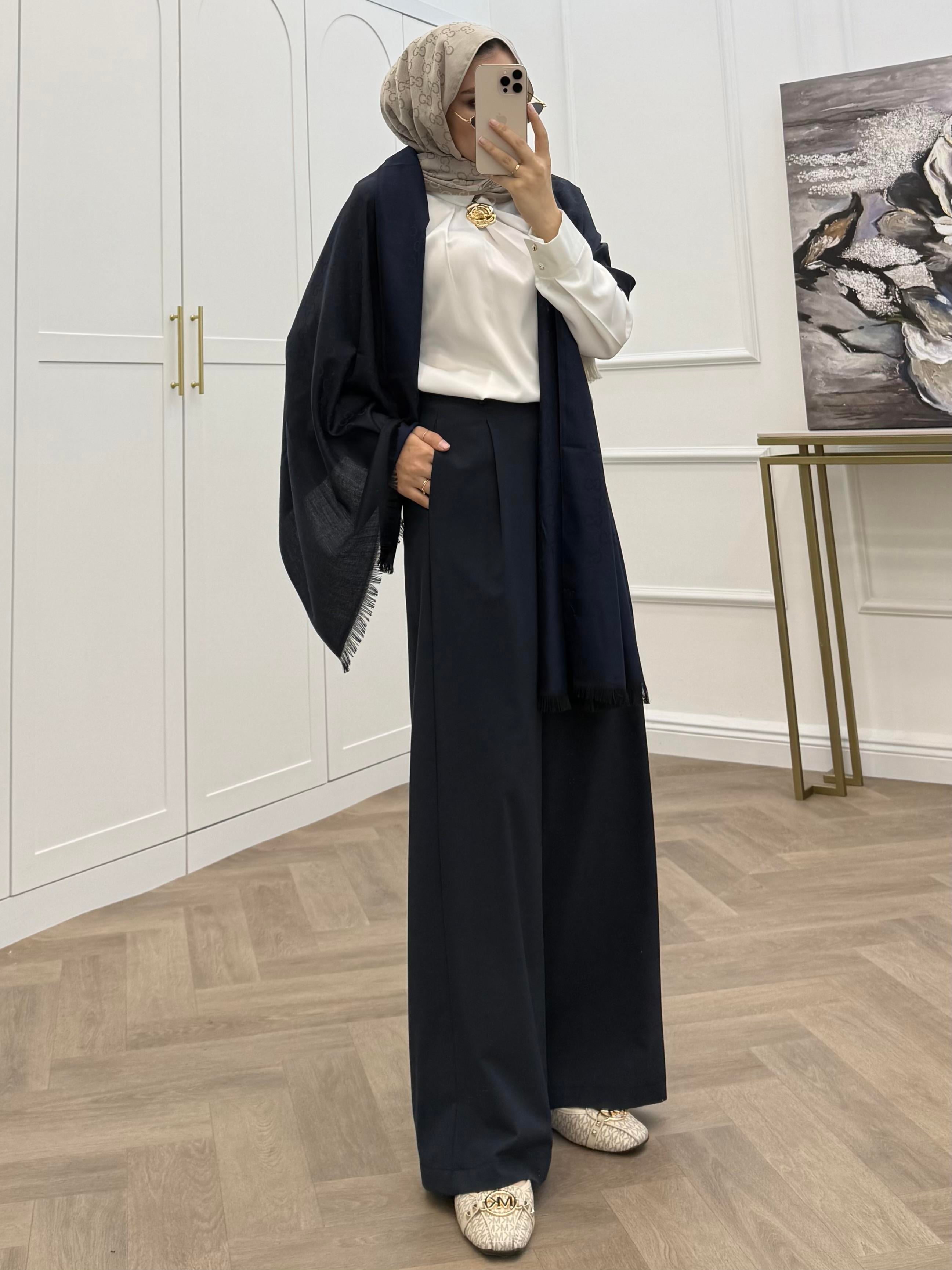 BOL PAÇA KEMERLİ KREP PANTOLON LACİVERT