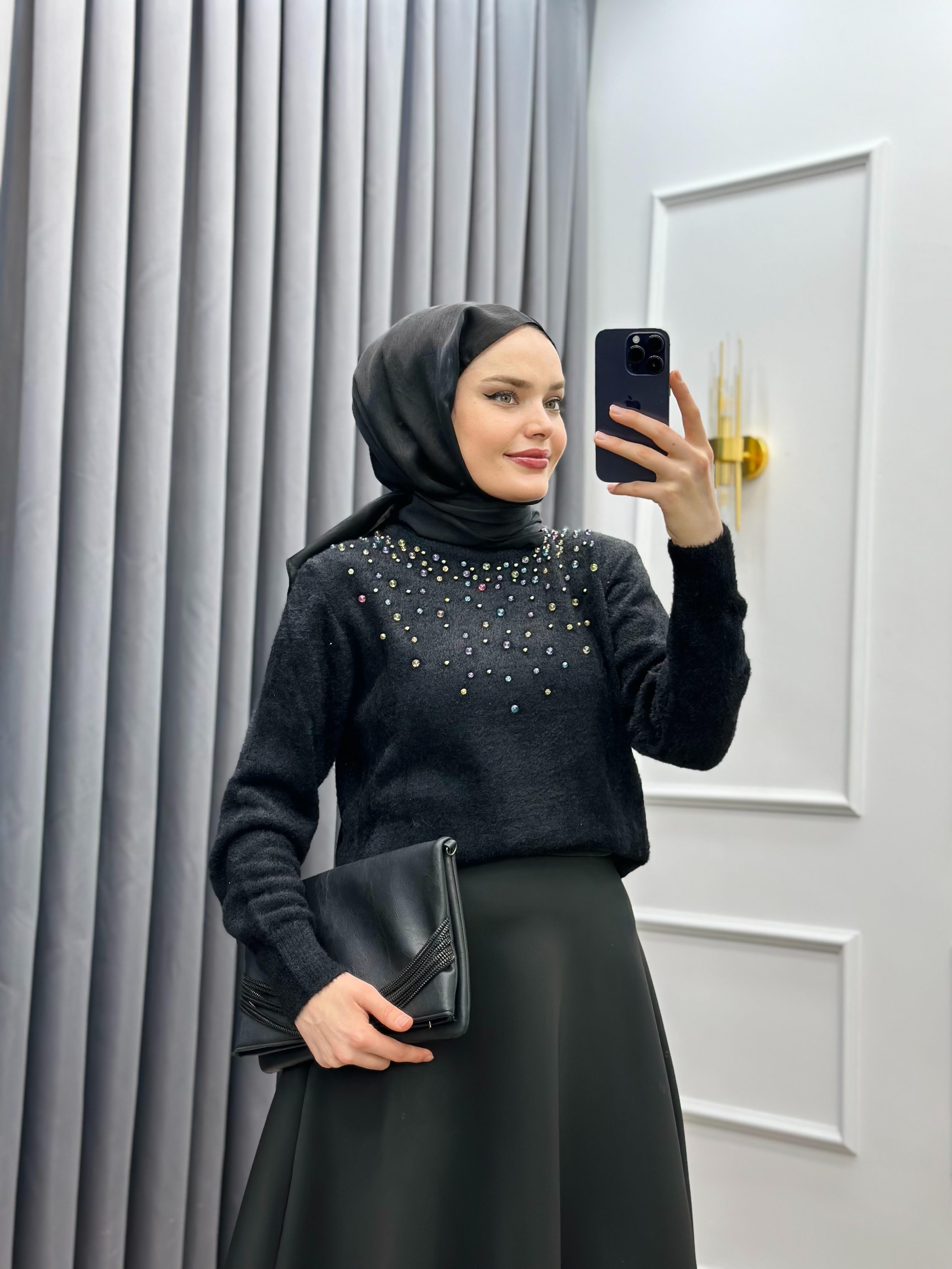 BONCUKLU TRİKO KAZAK SİYAH