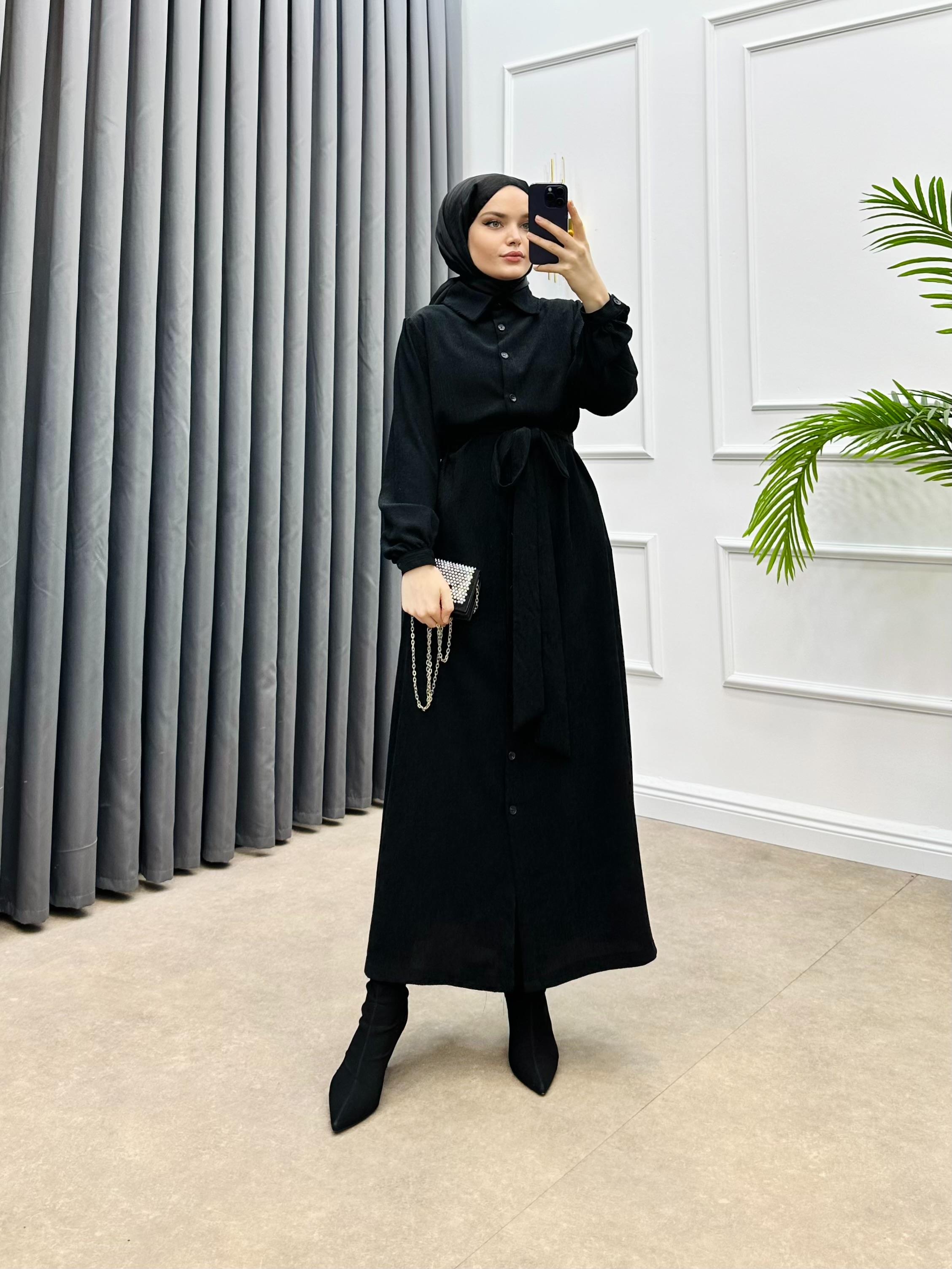 BOYDAN DÜĞMELİ FİTİLLİ ELBİSE SİYAH