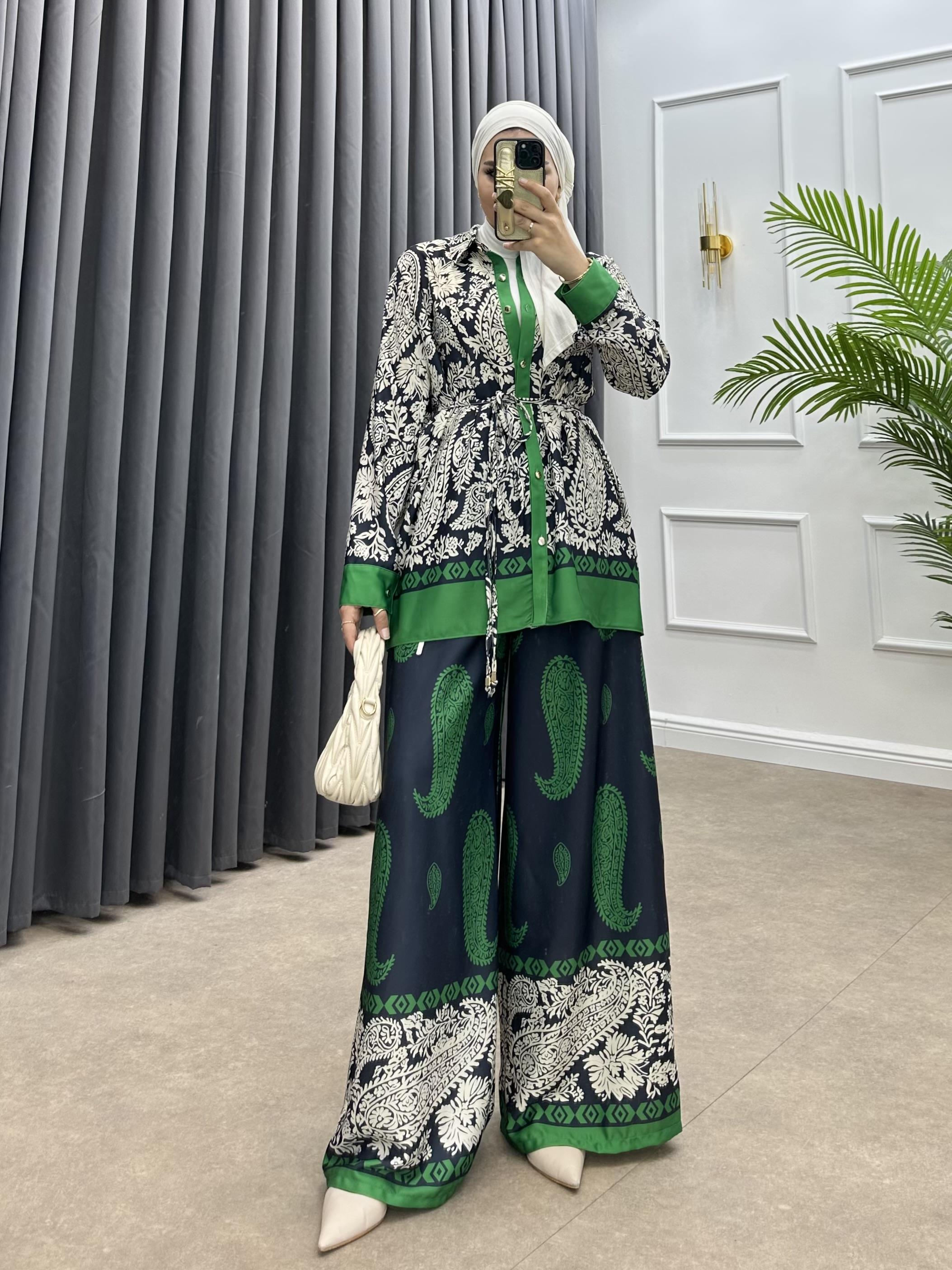 BUTA DESENLİ SATEN TAKIM YEŞİL