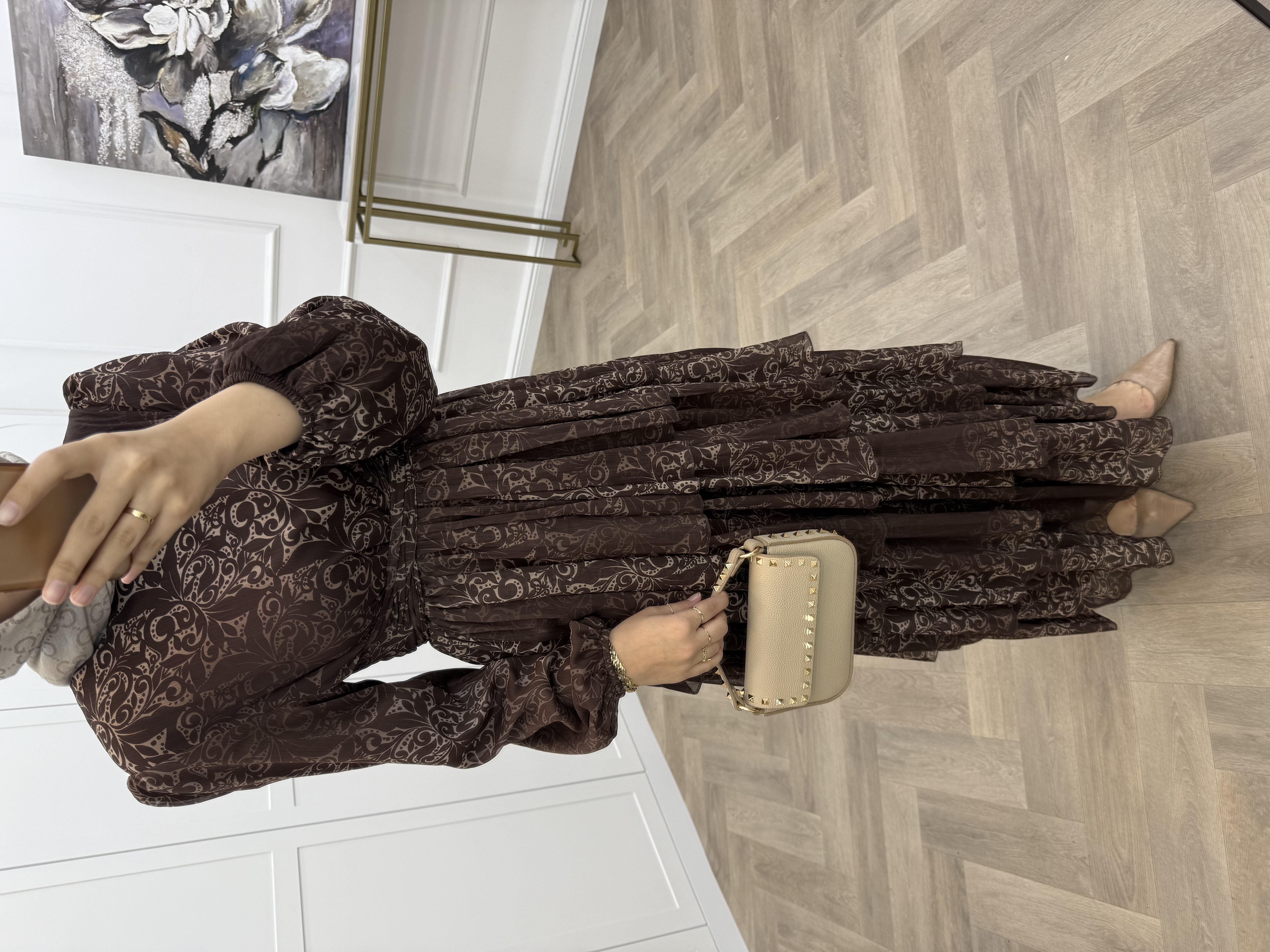 ÇAPRAZ DETAYLI KATLI ŞİFON ELBİSE KAHVE 