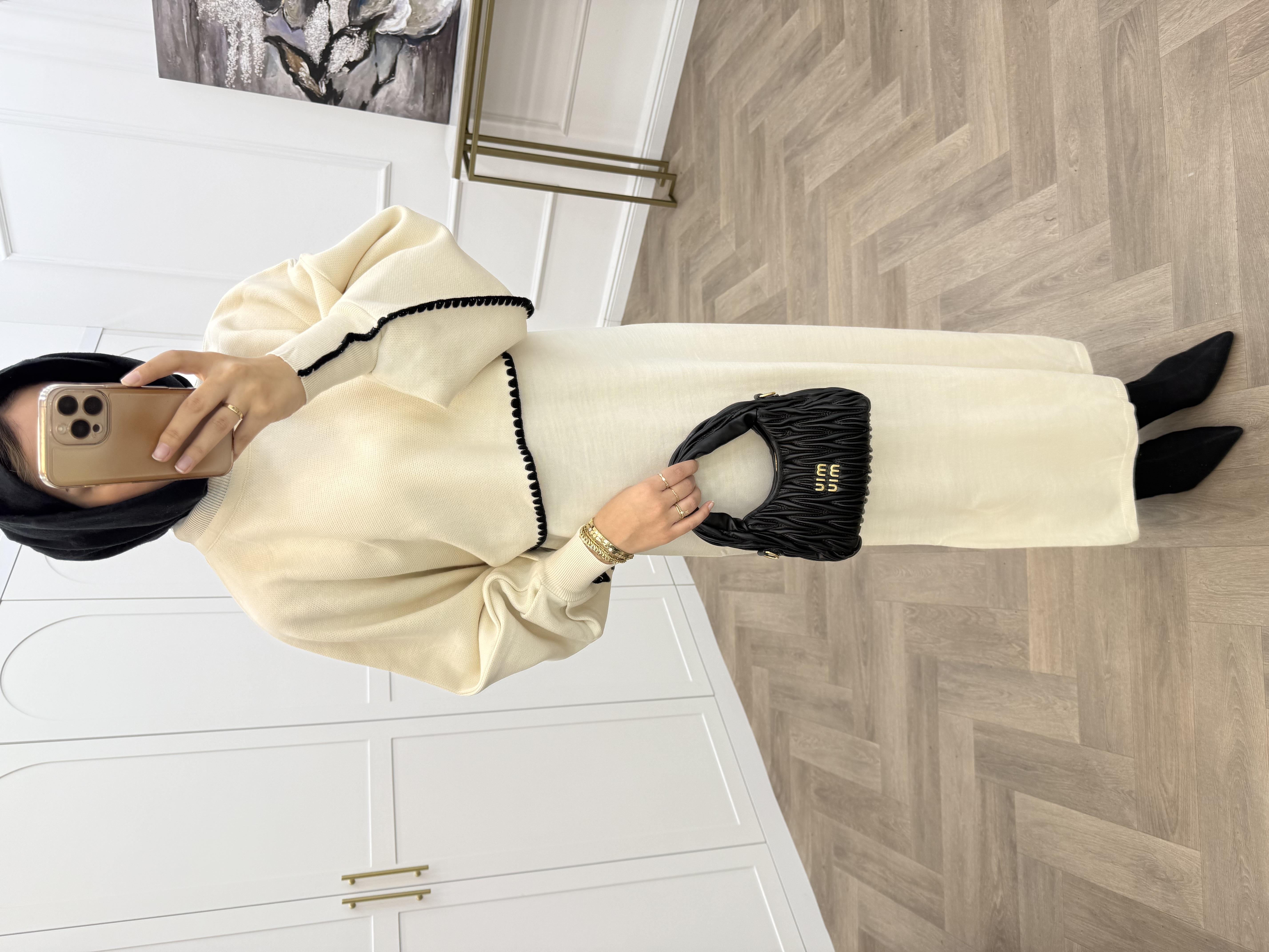 CROP DETAYLI TRİKO ELBİSE KREM