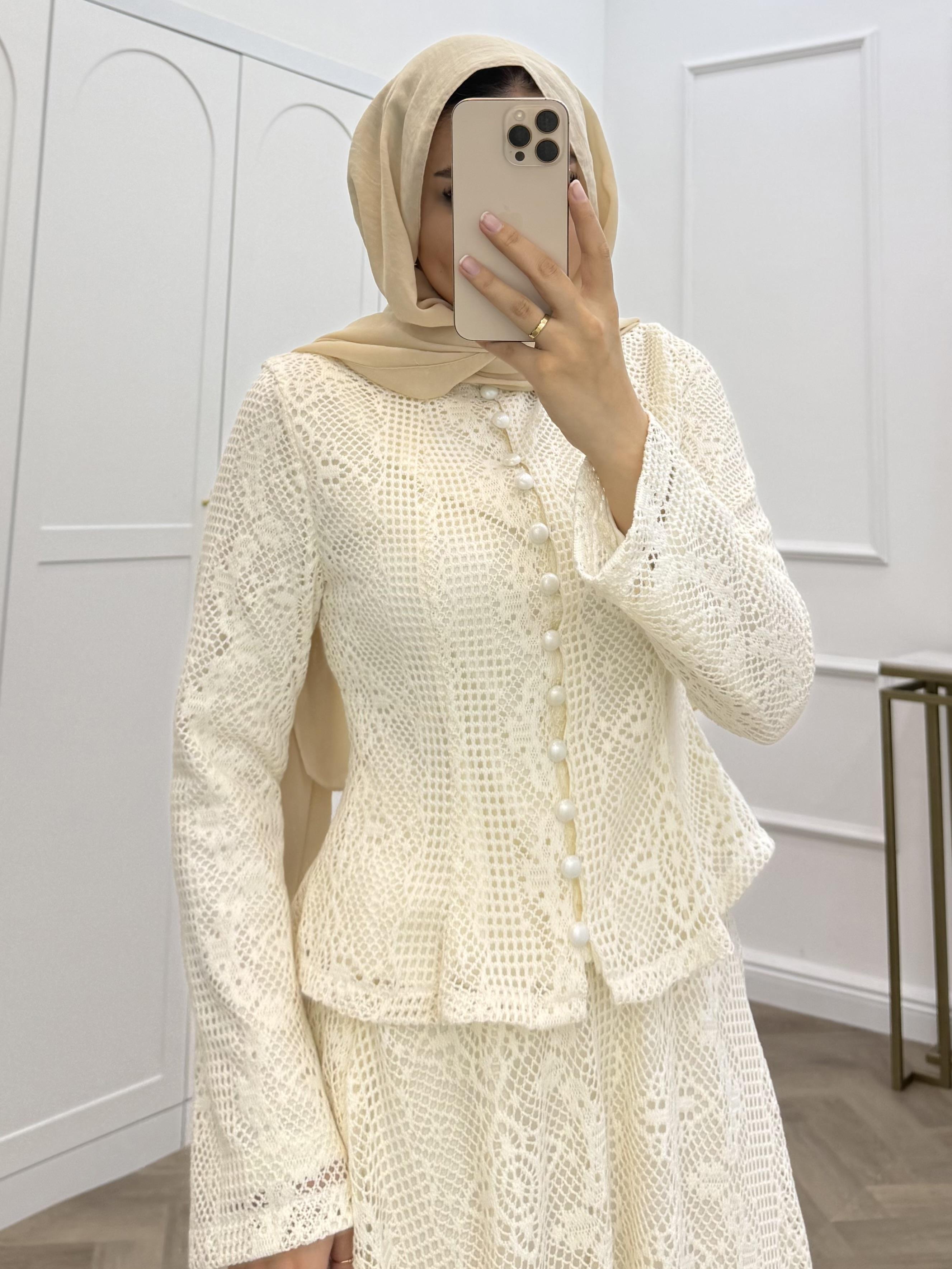 DANTEL İŞLEMELİ ETEKLİ TAKIM EKRU