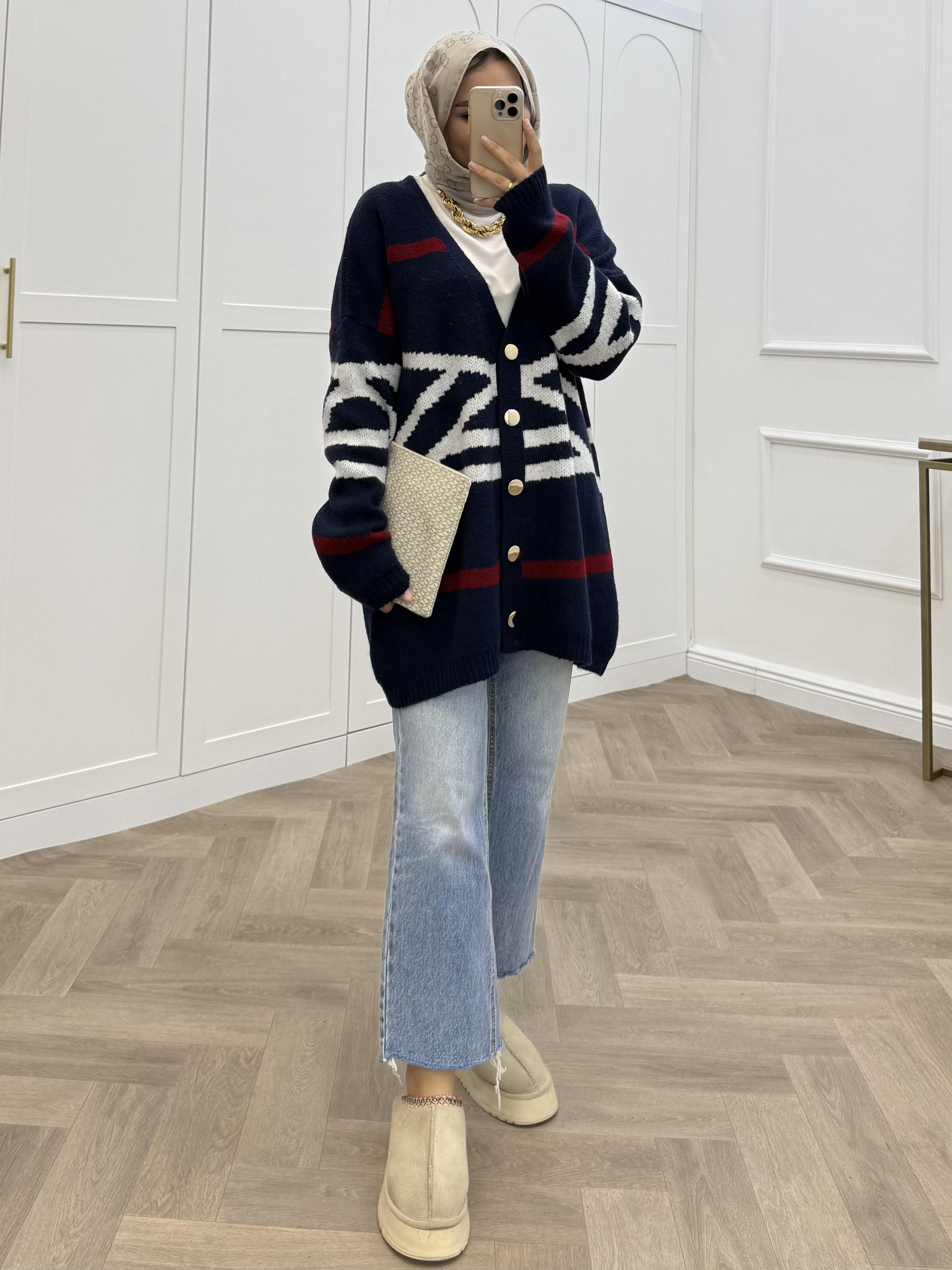 DESENLİ YUMOŞ HIRKA LACİVERT