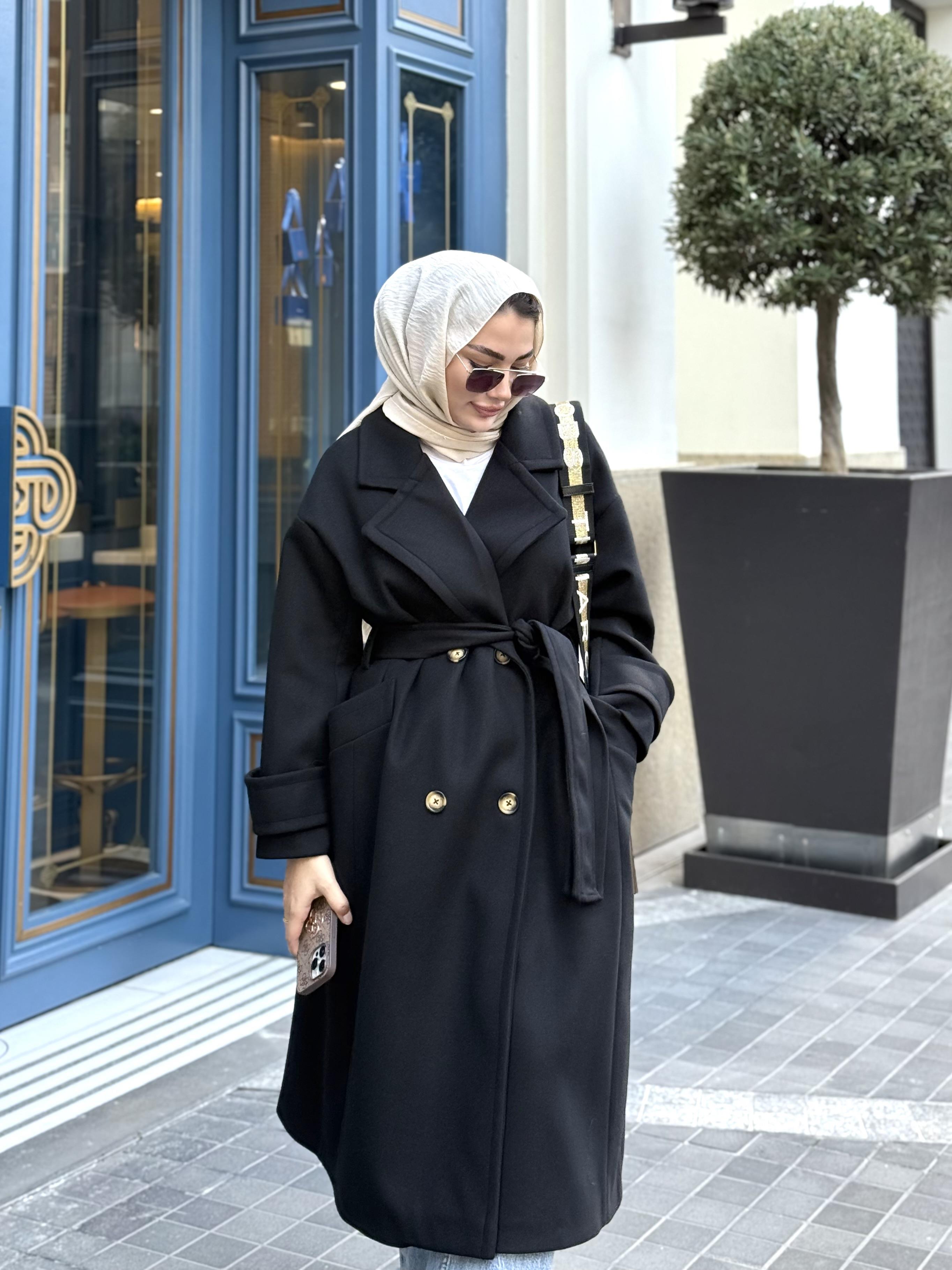 DÖRT DÜĞMELİ KAŞE KABAN SİYAH
