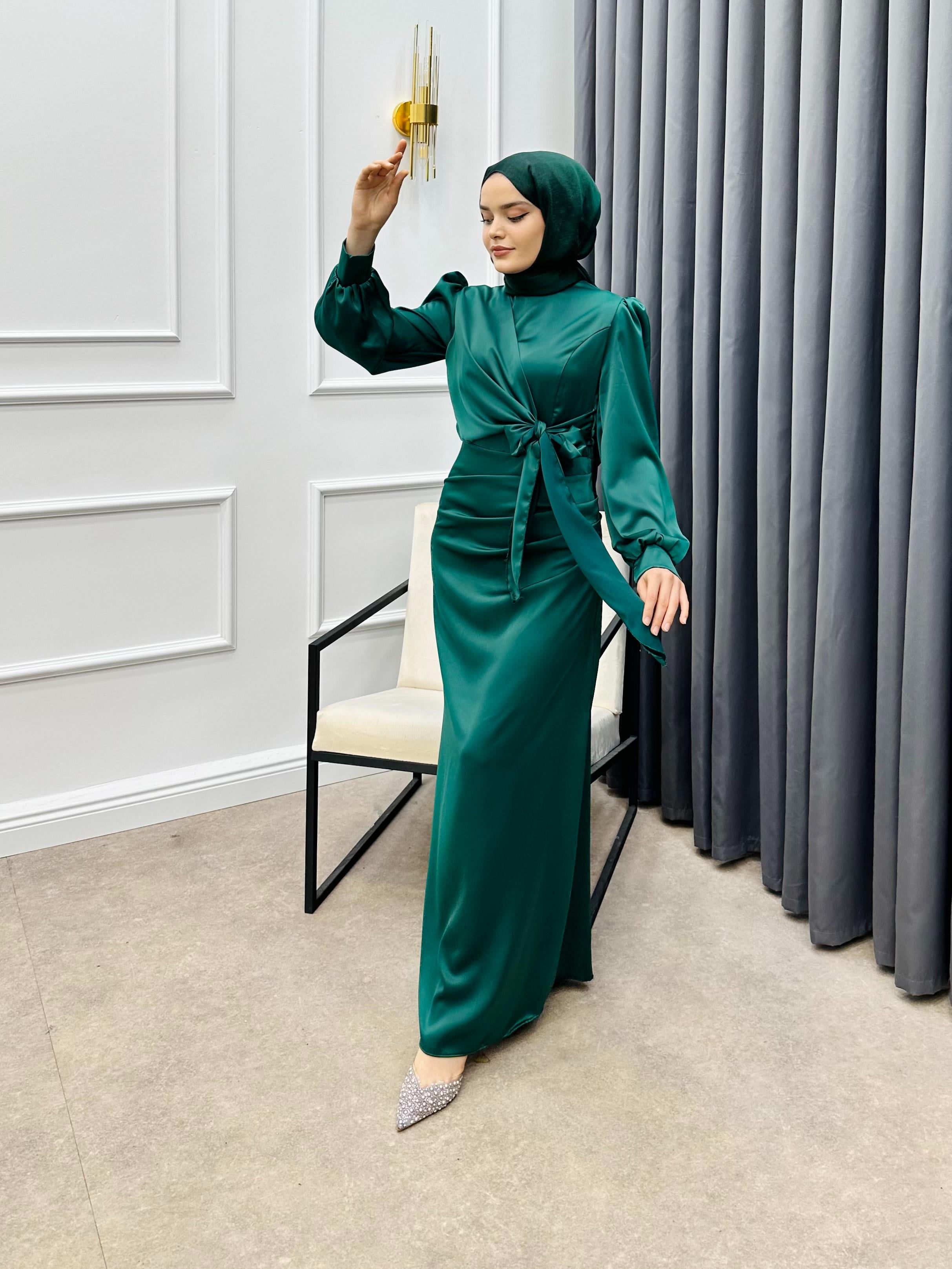 DRAPE SATEN ELBİSE ZÜMRÜT