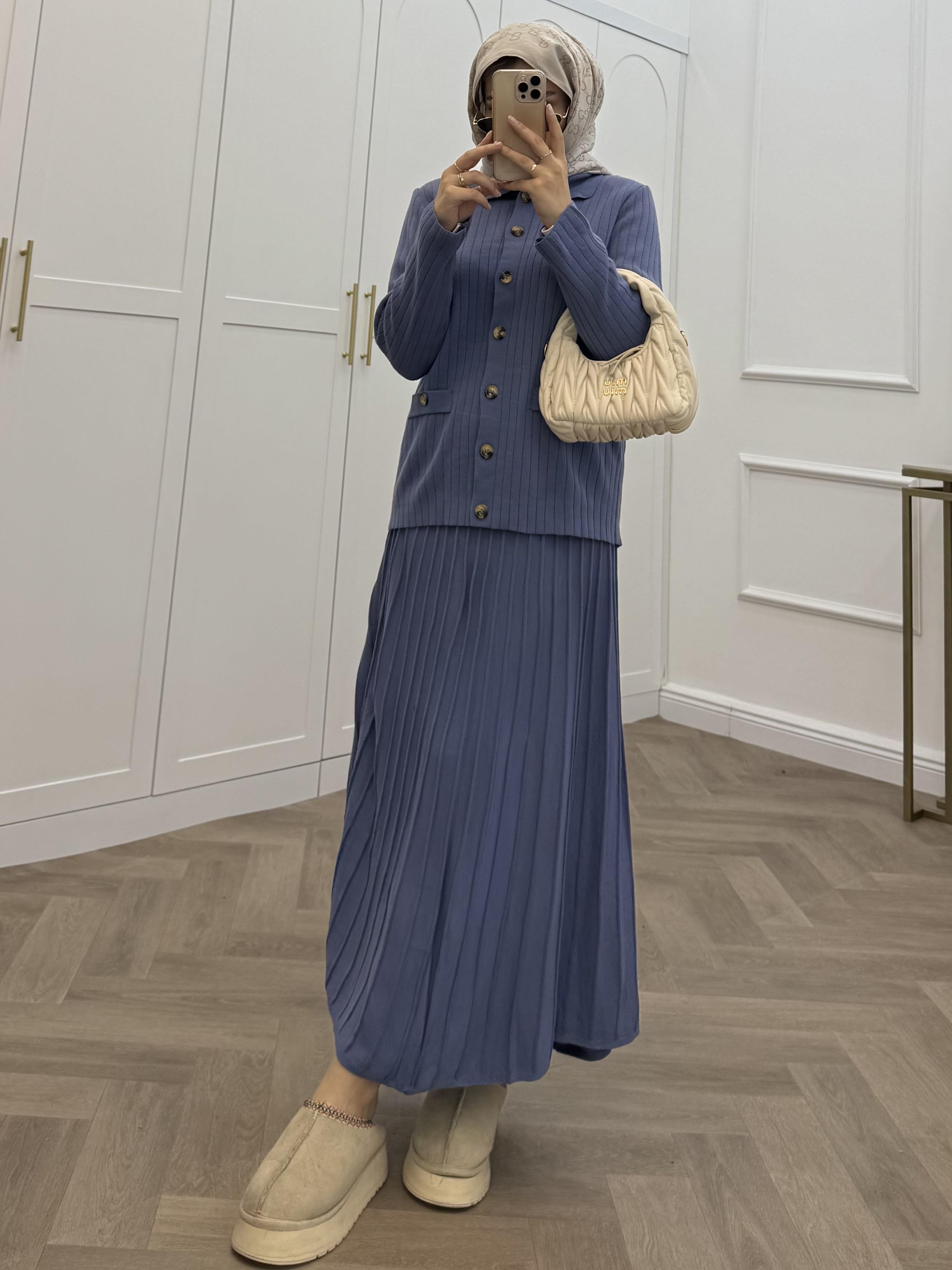 DÜĞMELİ ETEKLİ TAKIM İNDİGO