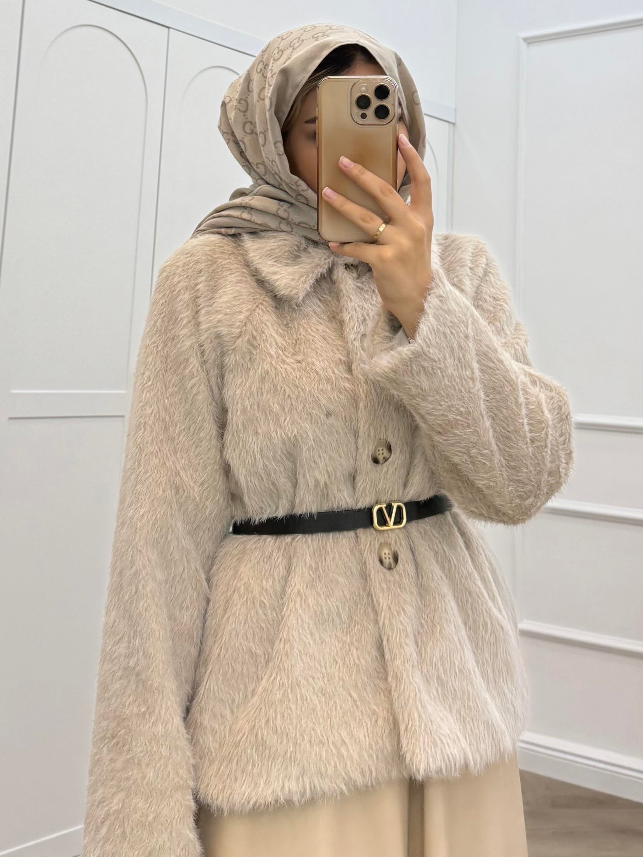 DÜĞMELİ KÜRK BEJ