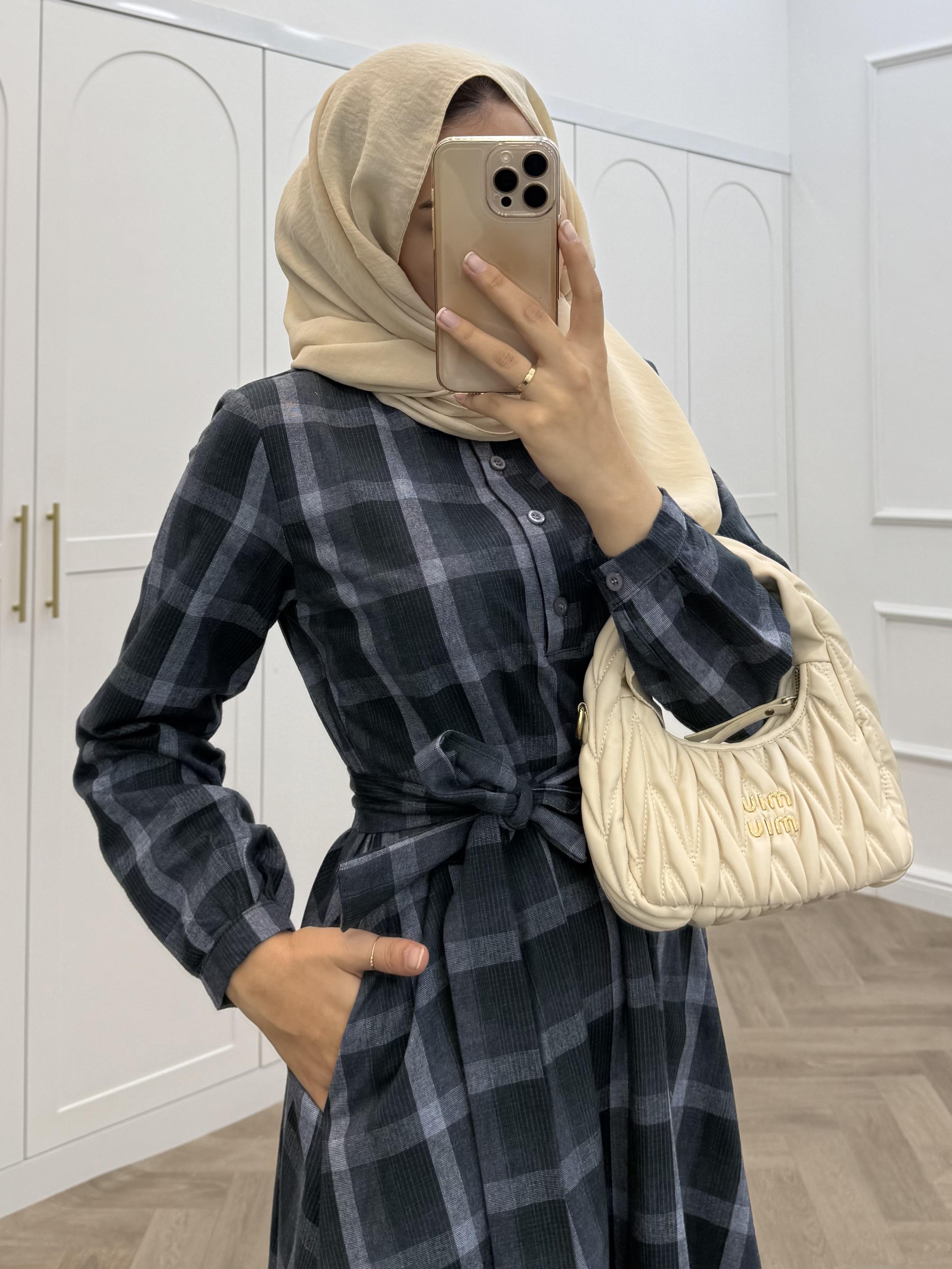 EKOSE DESENLİ ELBİSE LACİVERT