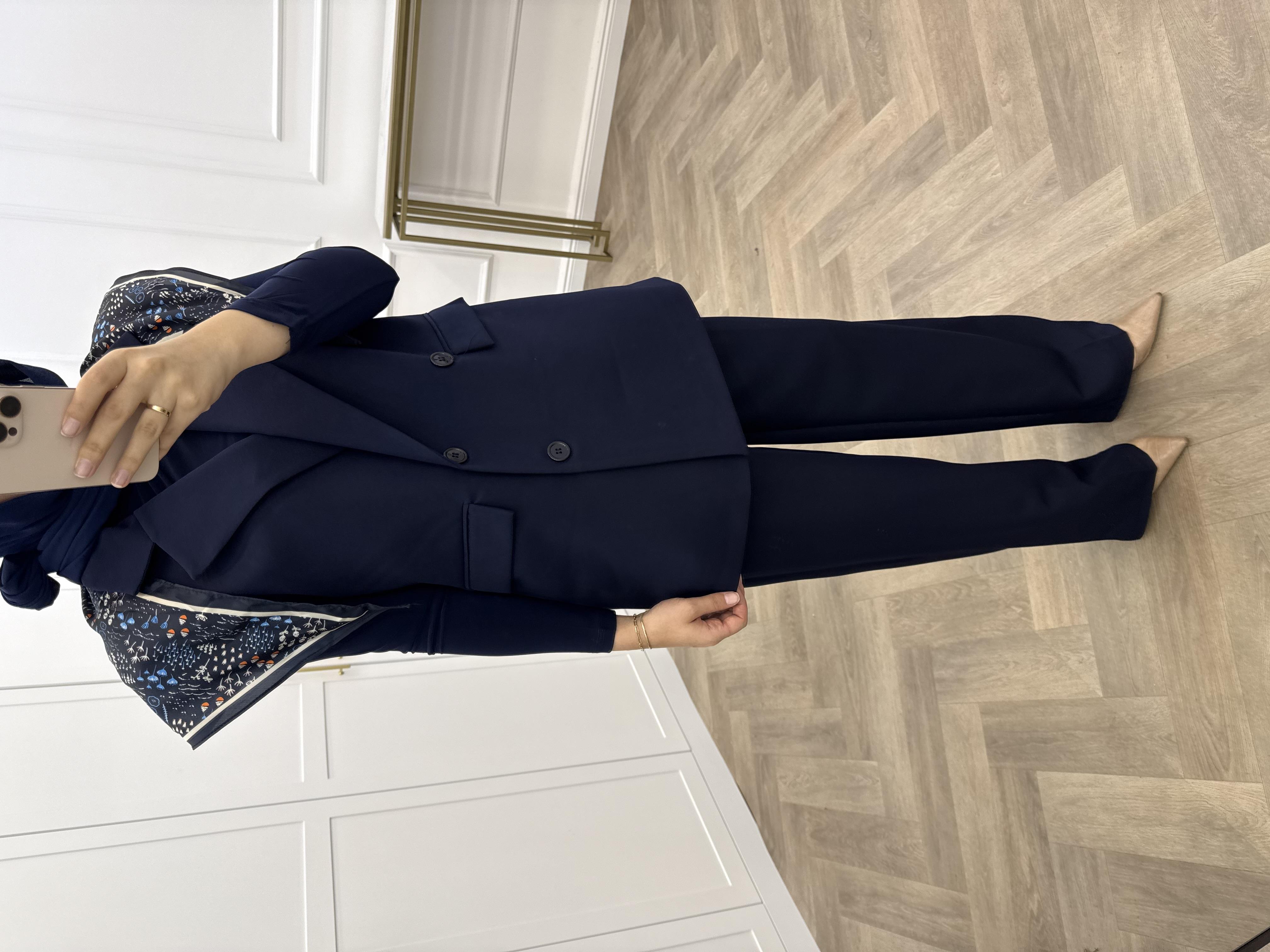 FULARLI YELEKLİ TAKIM LACİVERT