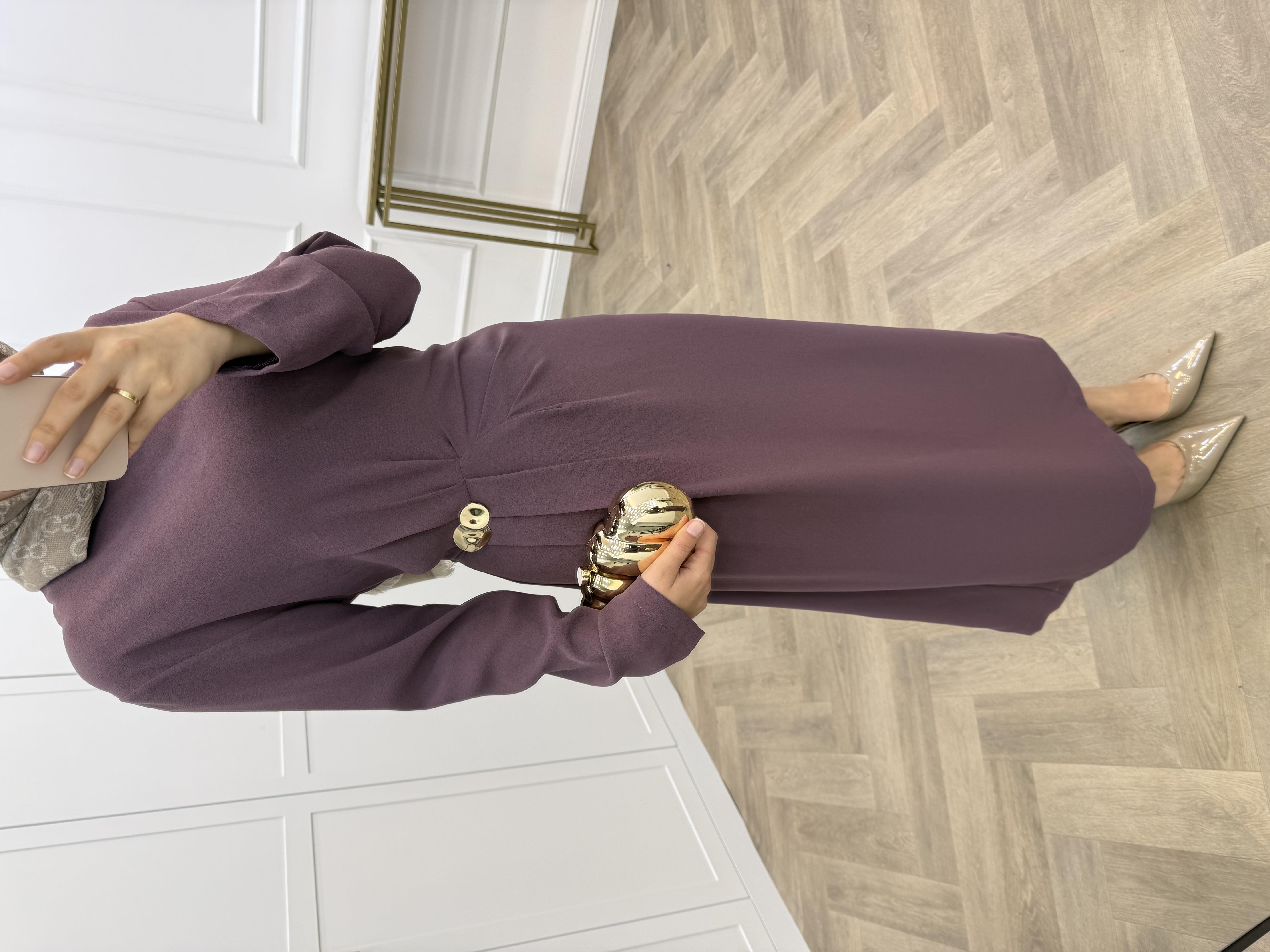 GOLD AKSESUAR DETAYLI KREP ELBİSE GÜL KURUSU