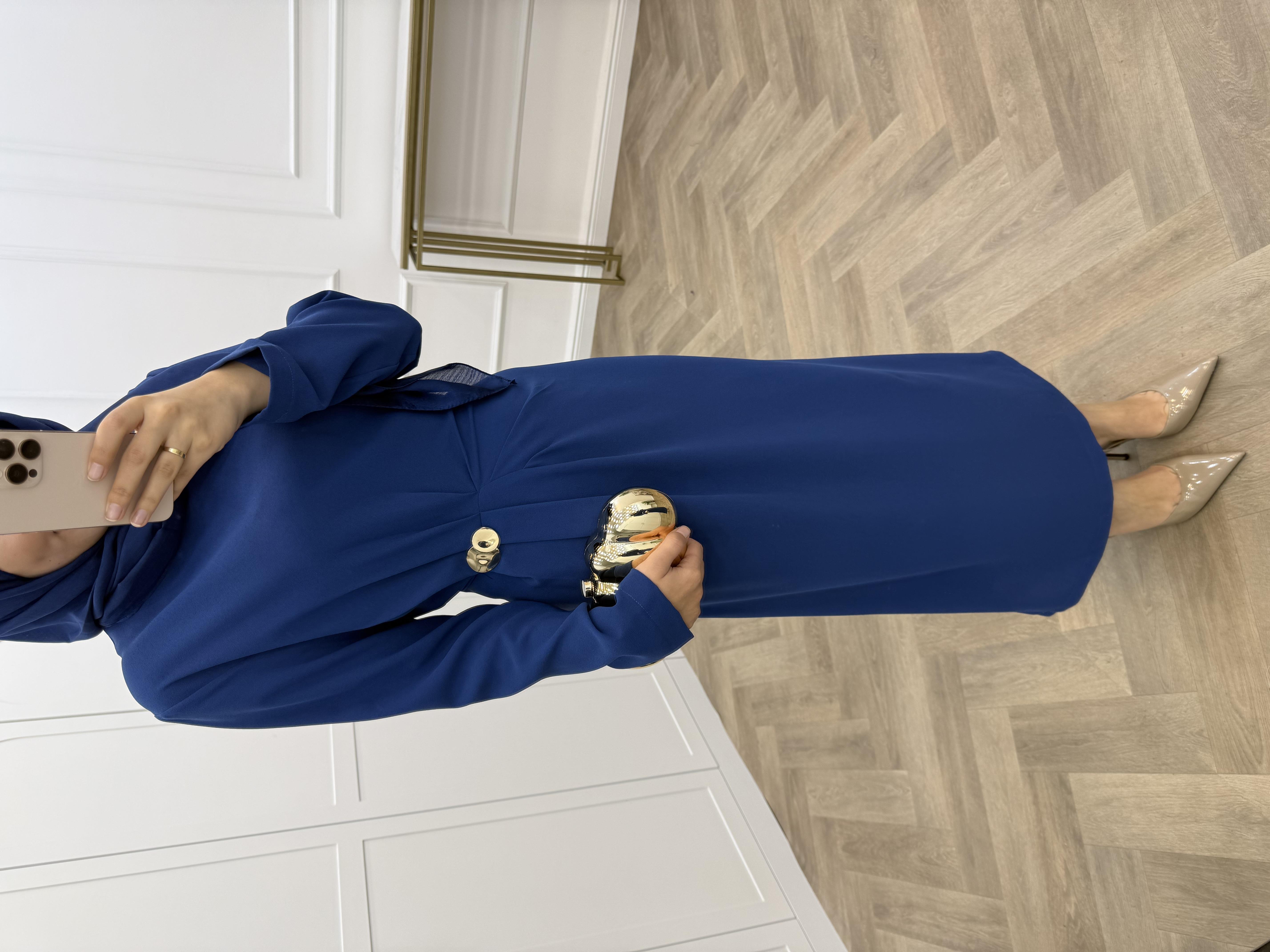 GOLD AKSESUAR DETAYLI KREP ELBİSE SAKS